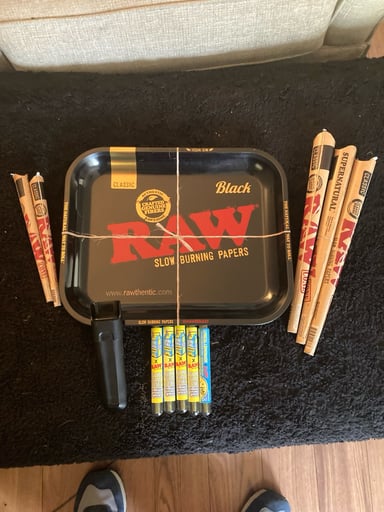 Preview pic of RAW bundle!! Tray/cone loader/(10) Lyrical lemonade x Raw cones