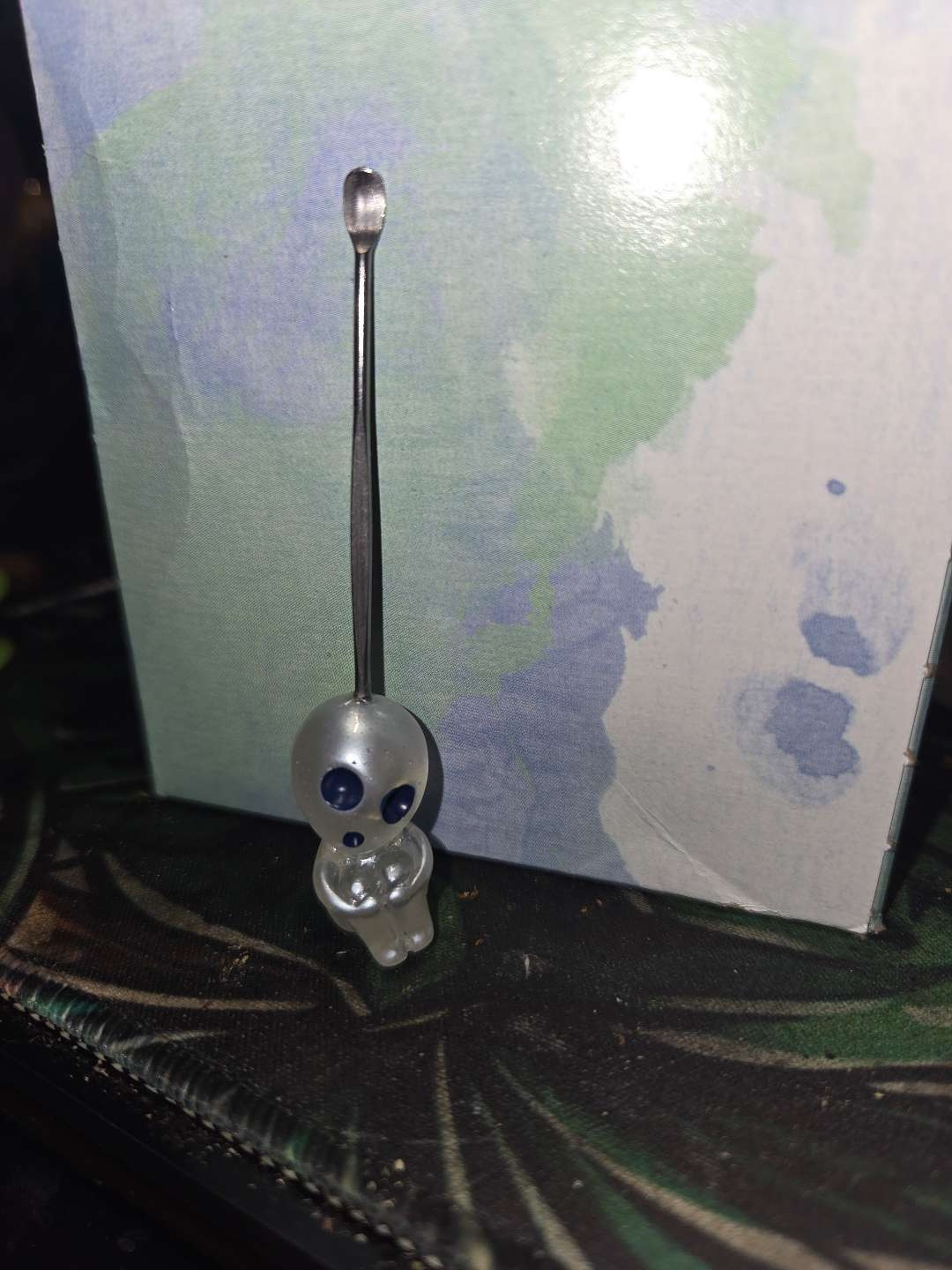Preview pic of Glow in the dark alien