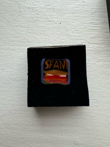 Preview pic of spam Millie slice