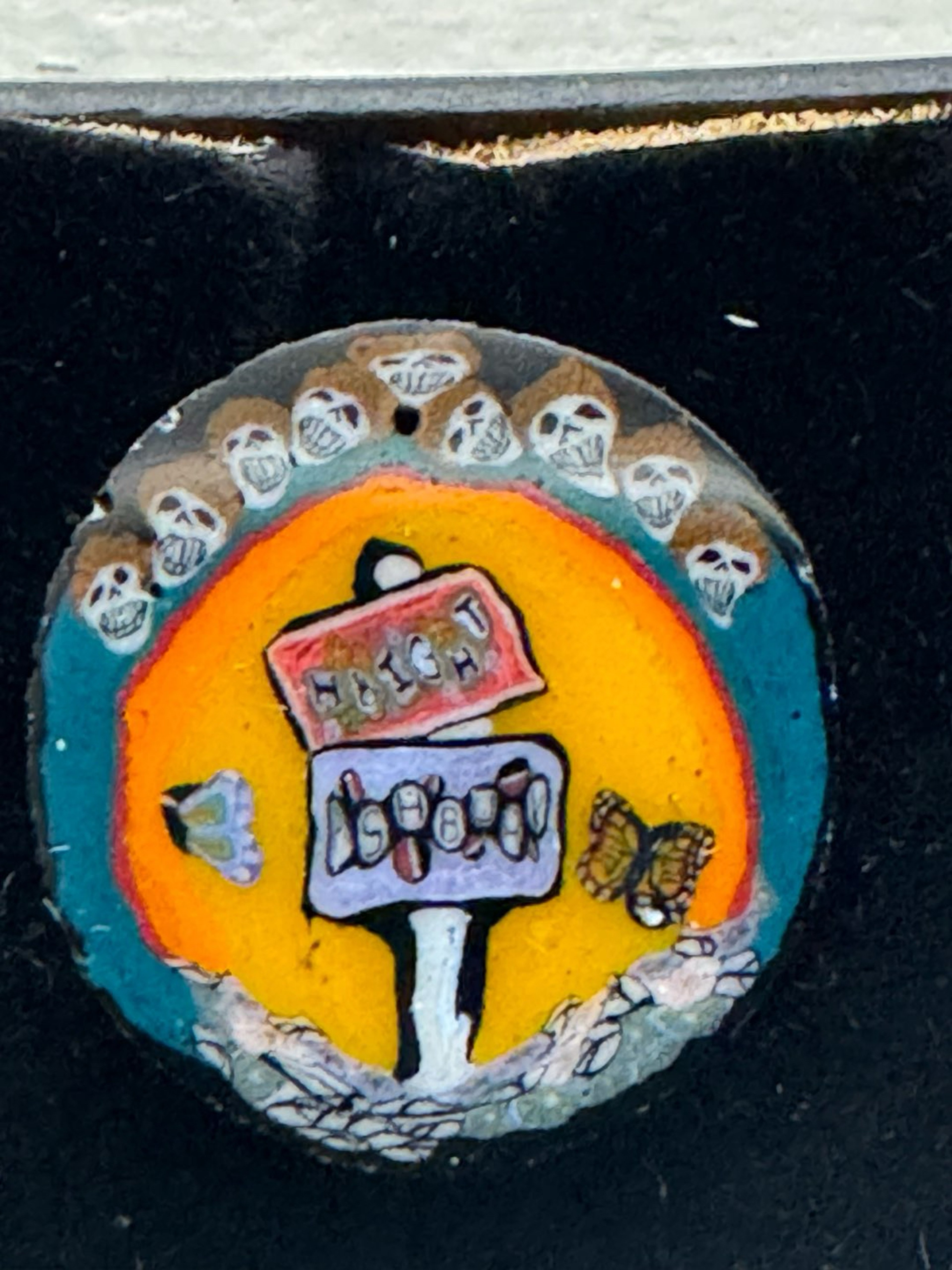 Preview pic of Haight Ashbury Grateful dead Millie slice