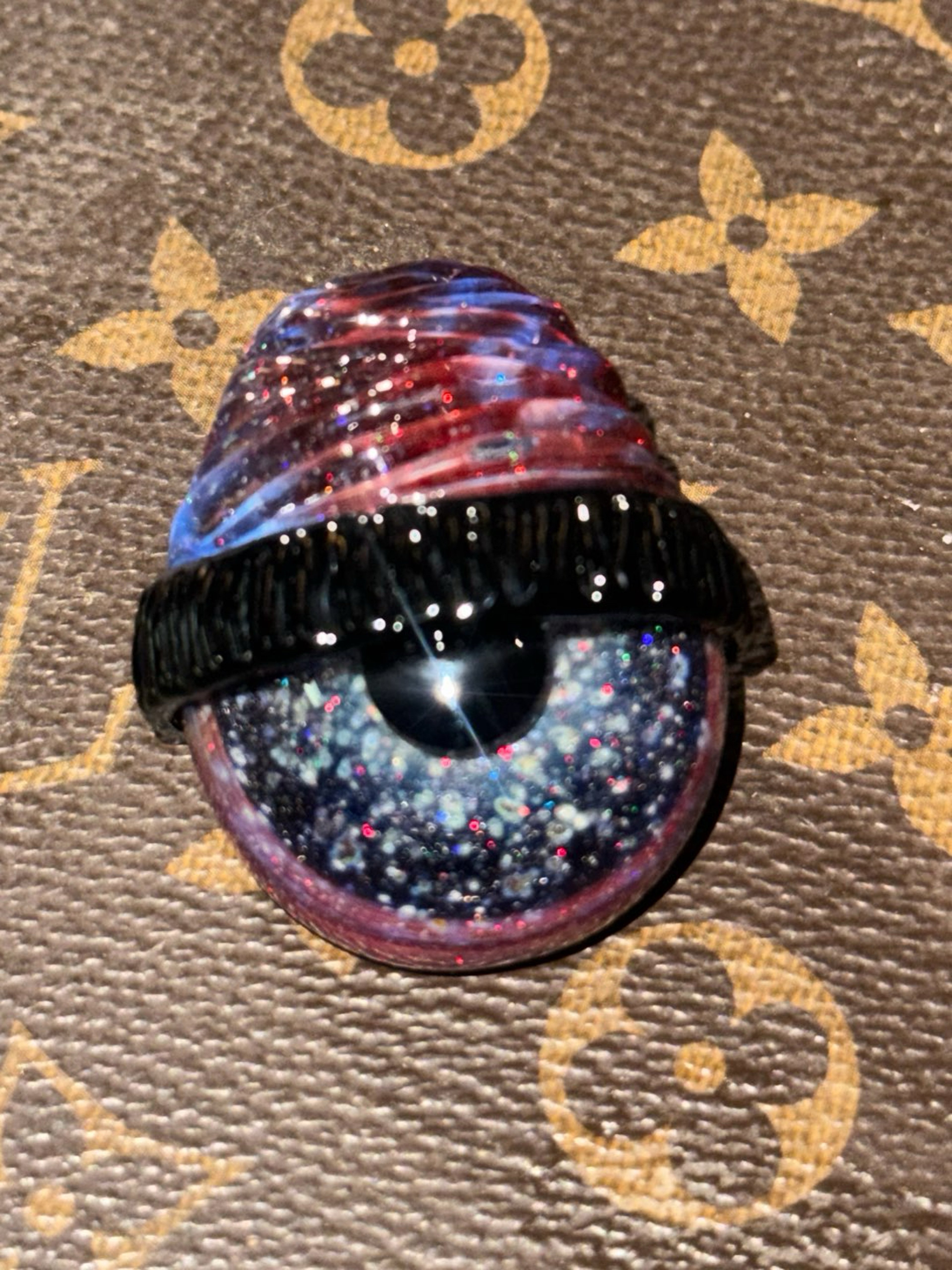 Preview pic of Junkie Glass Pendant