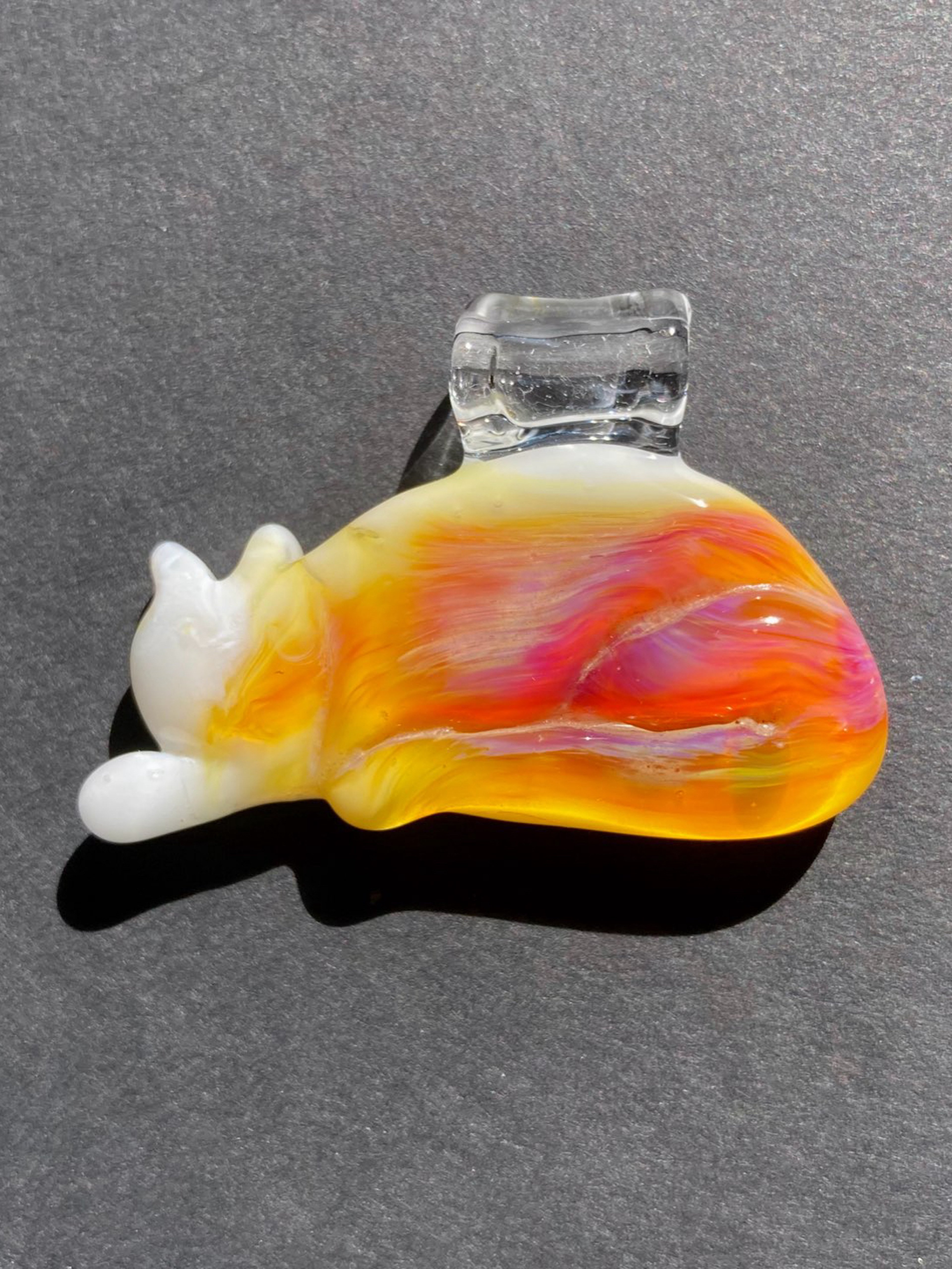 Preview pic of Serendipity sihlouette cat pendant.