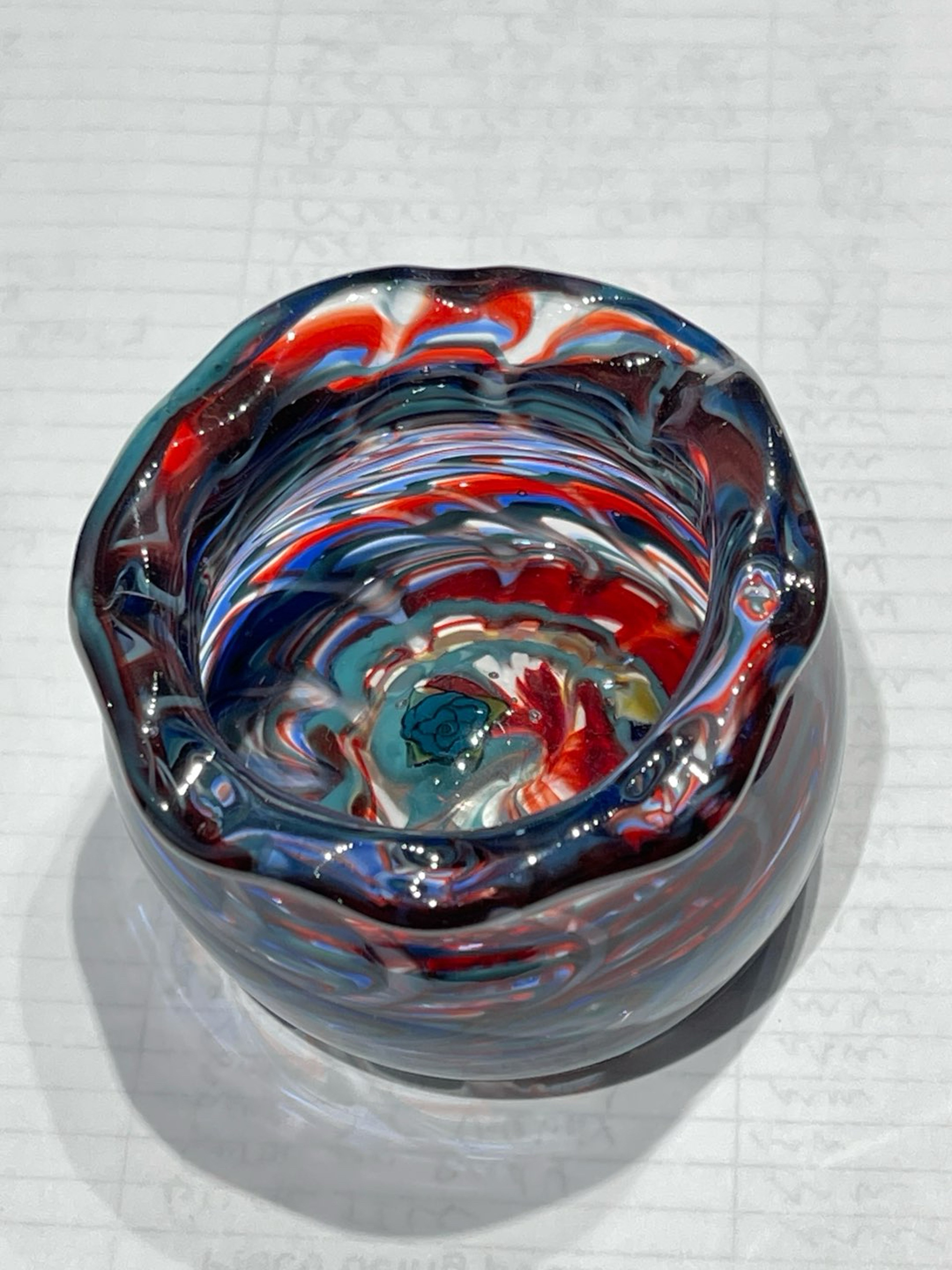 Preview pic of Ash tray with flower millie