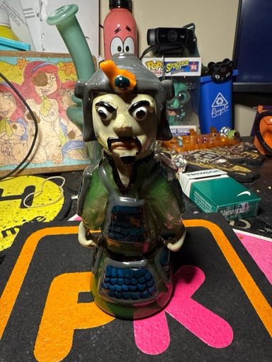 Preview pic of Riel glass samurai