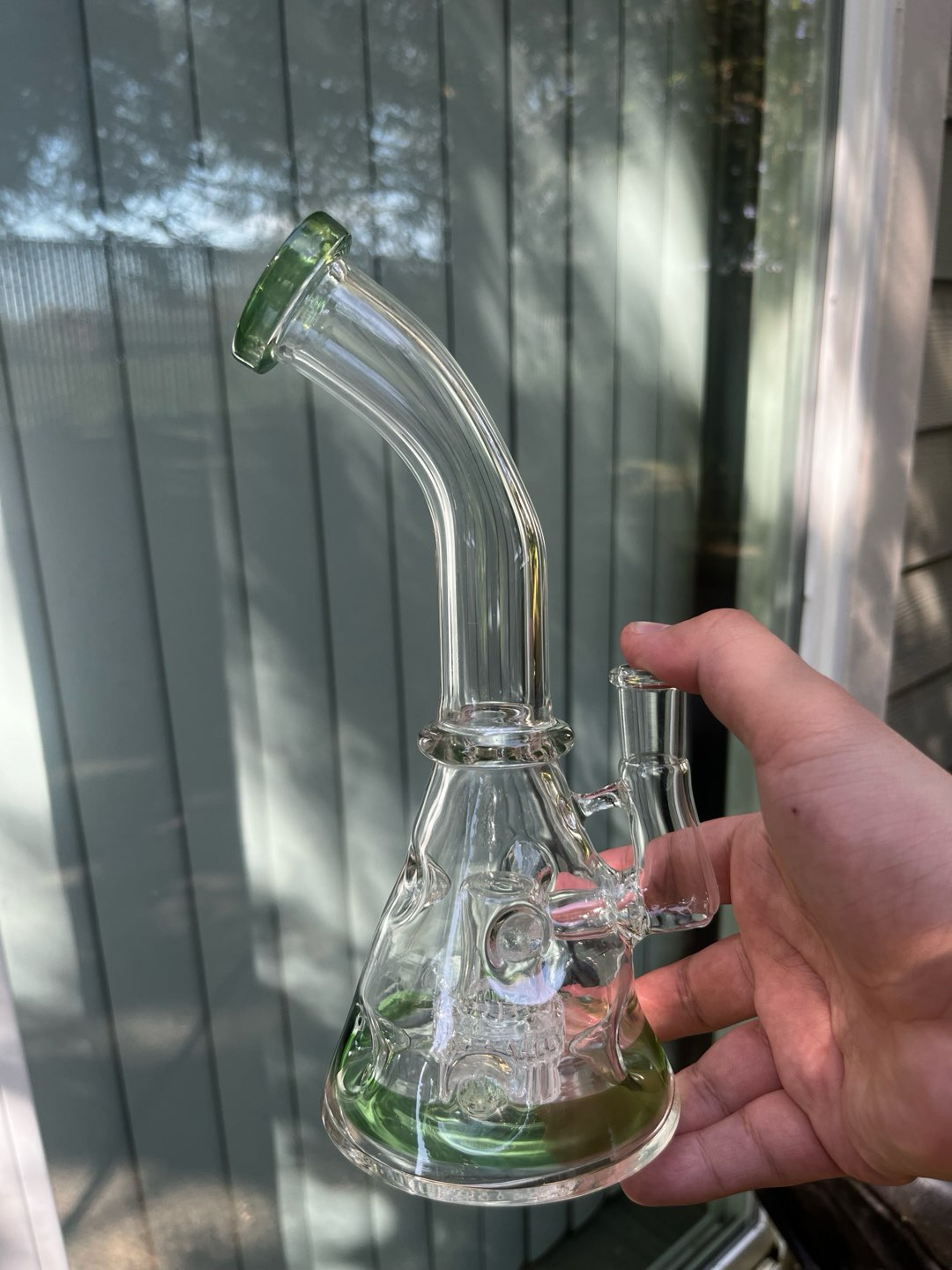 Preview pic of Bent neck bong