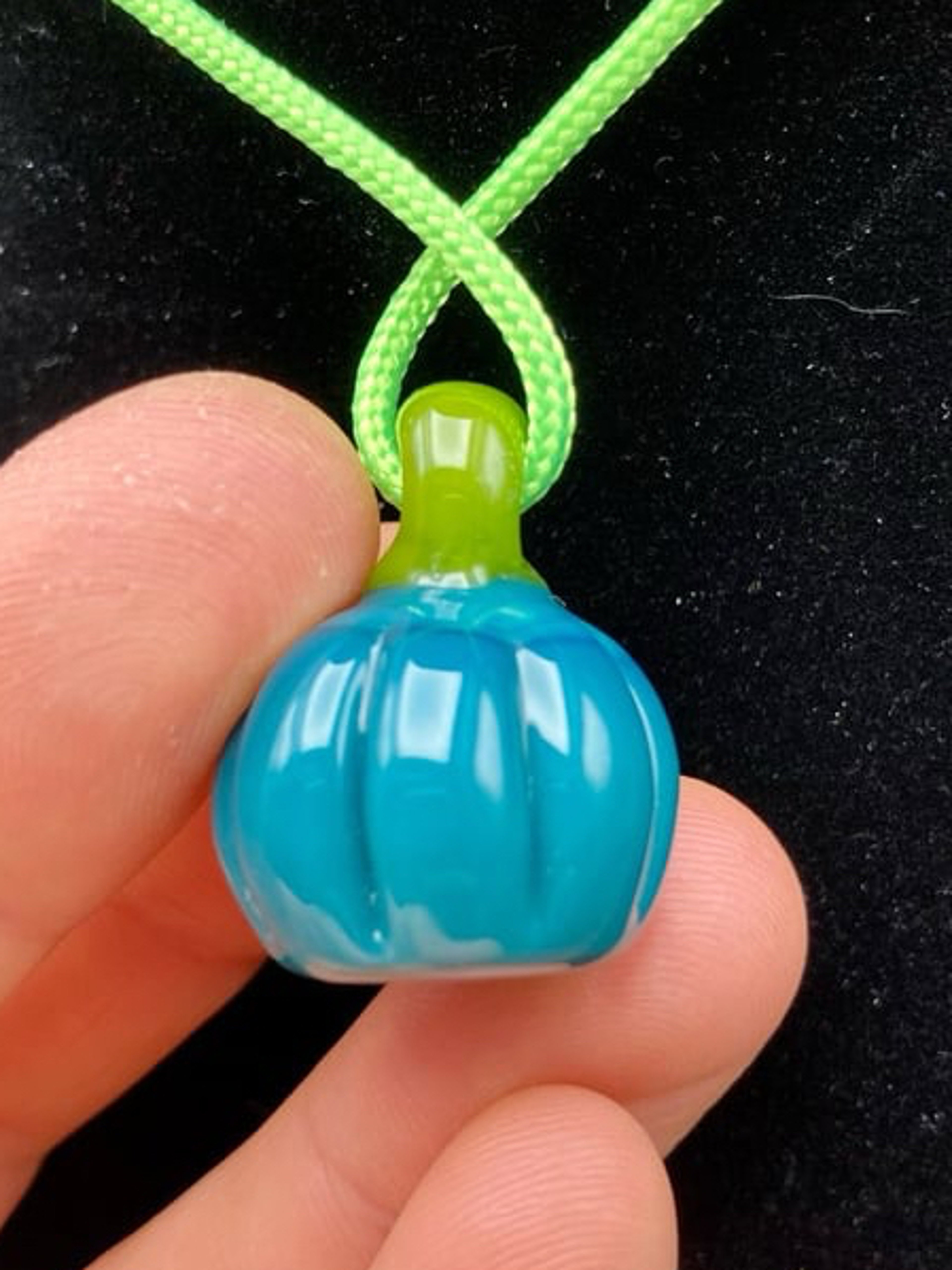 Preview pic of Pumpkin pendants.