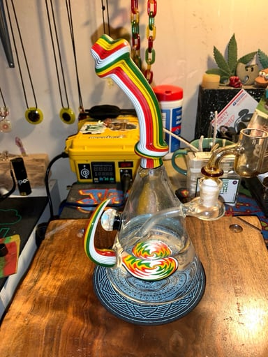 Preview pic of Erk da jerk rasta beaker banger hanger