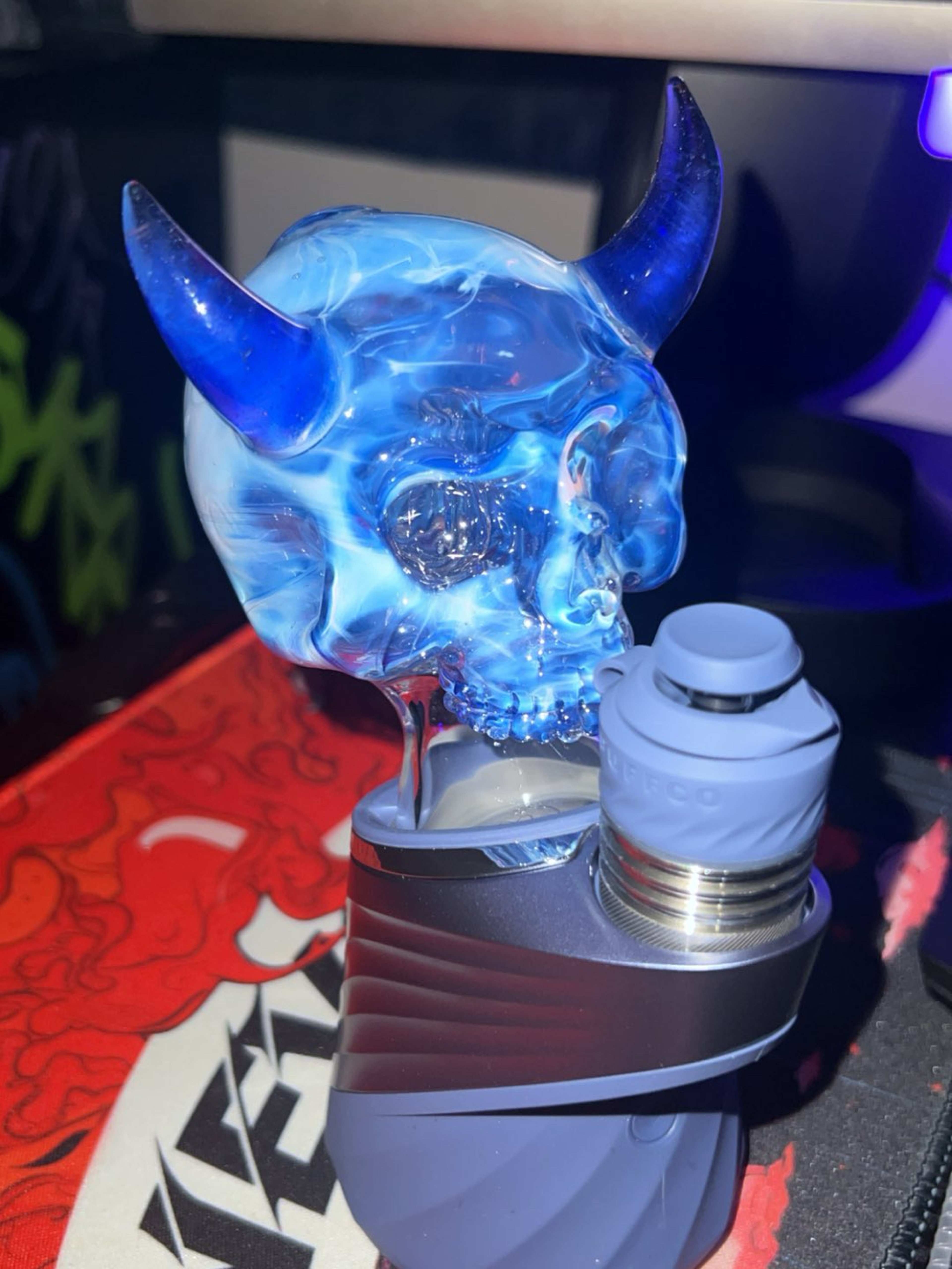 Preview pic of Puffco Peak Pro Skull Top