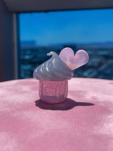 Preview pic of Bambi Glass Cupcake Pendant