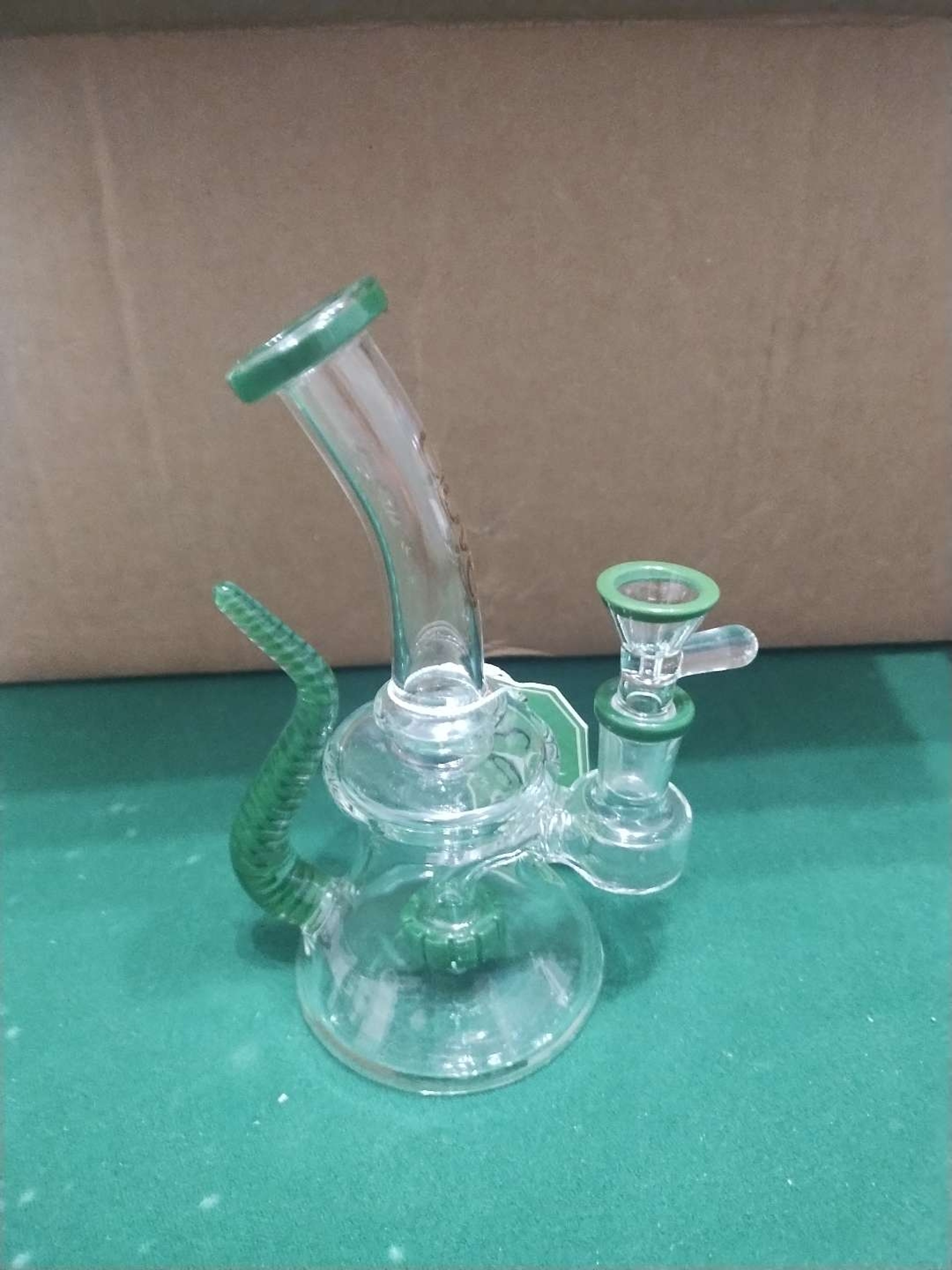Preview pic of 7" clover green horn