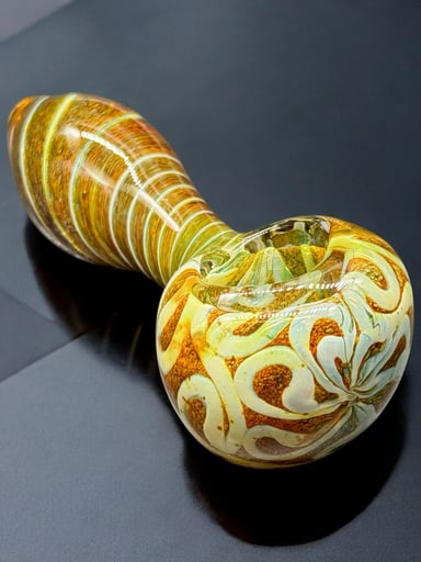 Preview pic of Hand Blown 4” Glass Pipe – Swirled Gold & Green Spoon Pipe