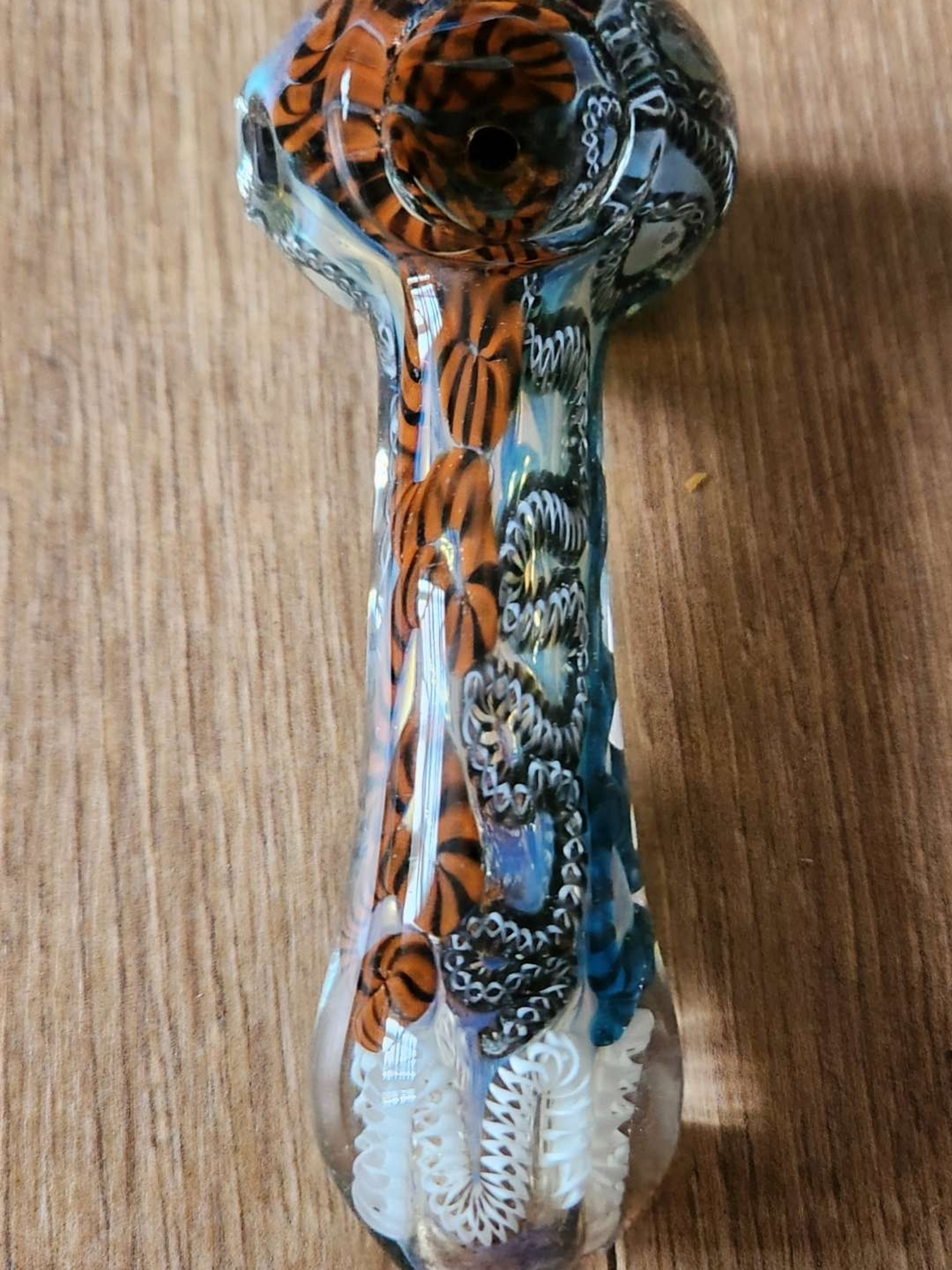 Preview pic of Beautiful Designed Glass Bowl