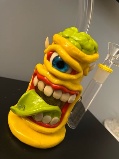 Preview pic of 3D Big Jaw One Eyed Monster w/ Pierced Tongue