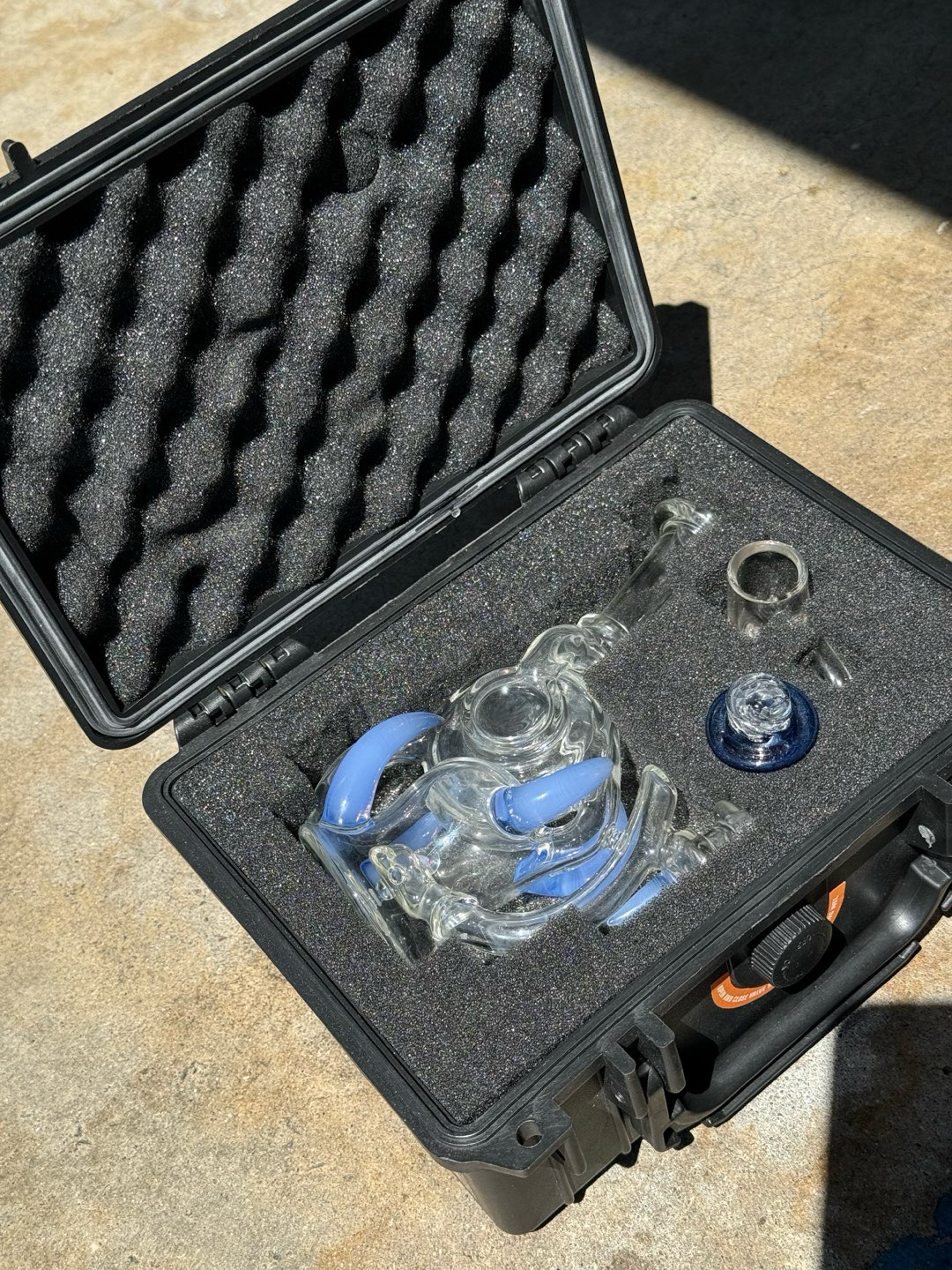 Preview pic of Dohn Joe 10mm spoolcycler spool cycler with banger, carb cap, and two terp pearls