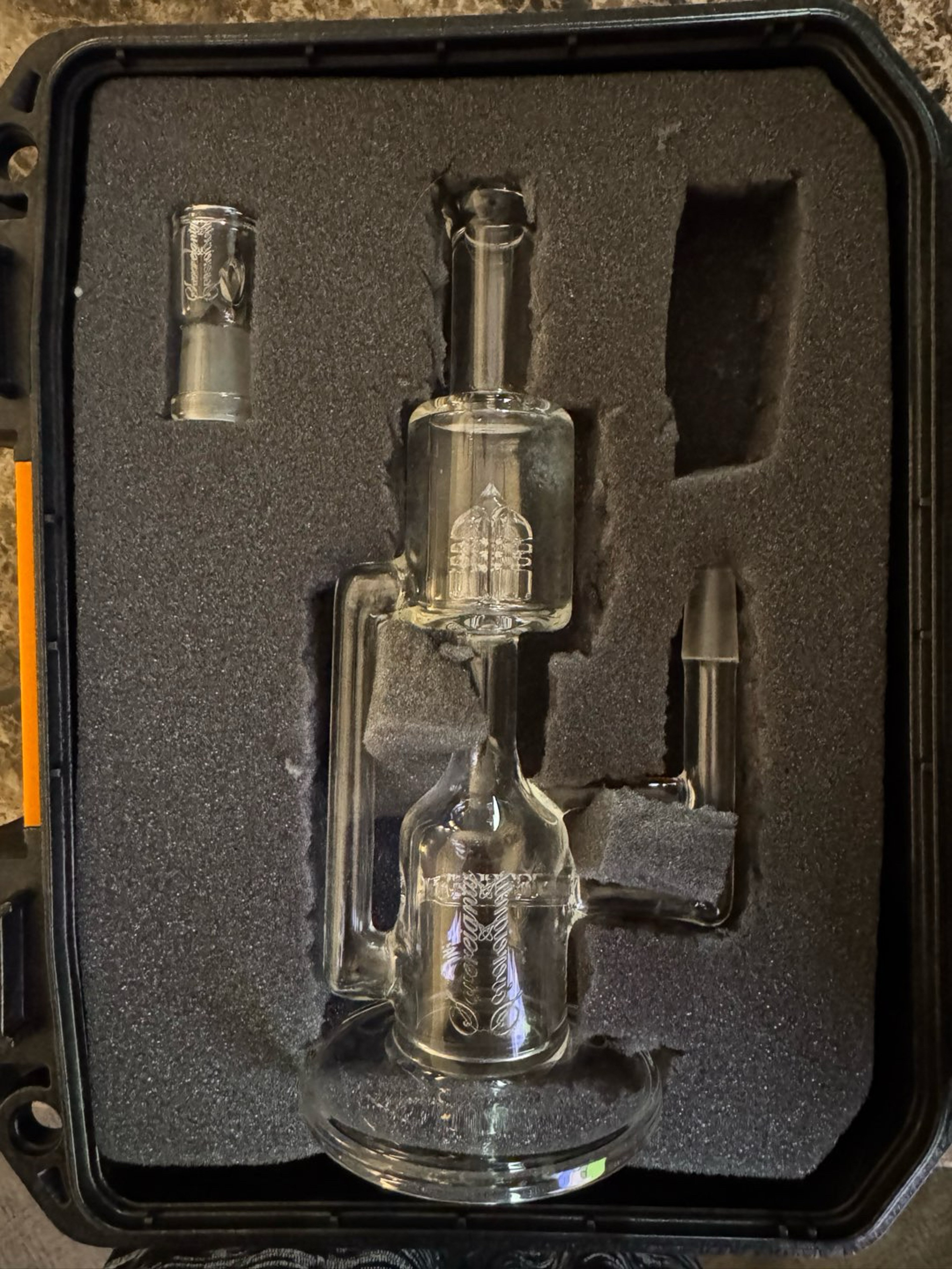 Preview pic of Sovereignty mini hornet with case