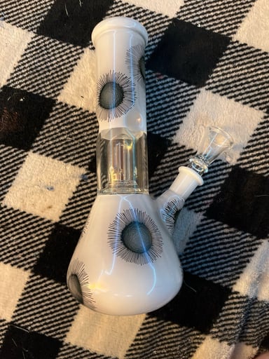 Preview pic of New bong just got it today for 420