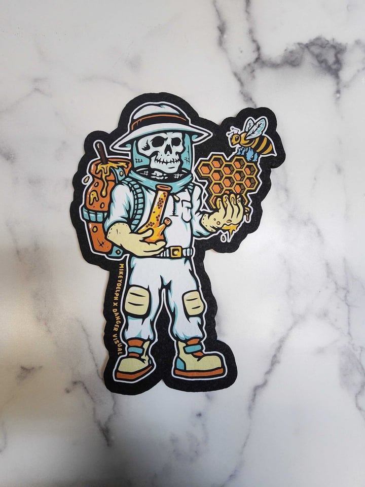 Bees in the trap mikeydelph moodmat | GlassPass Bees in the trap mikeydelph moodmat | GlassPass