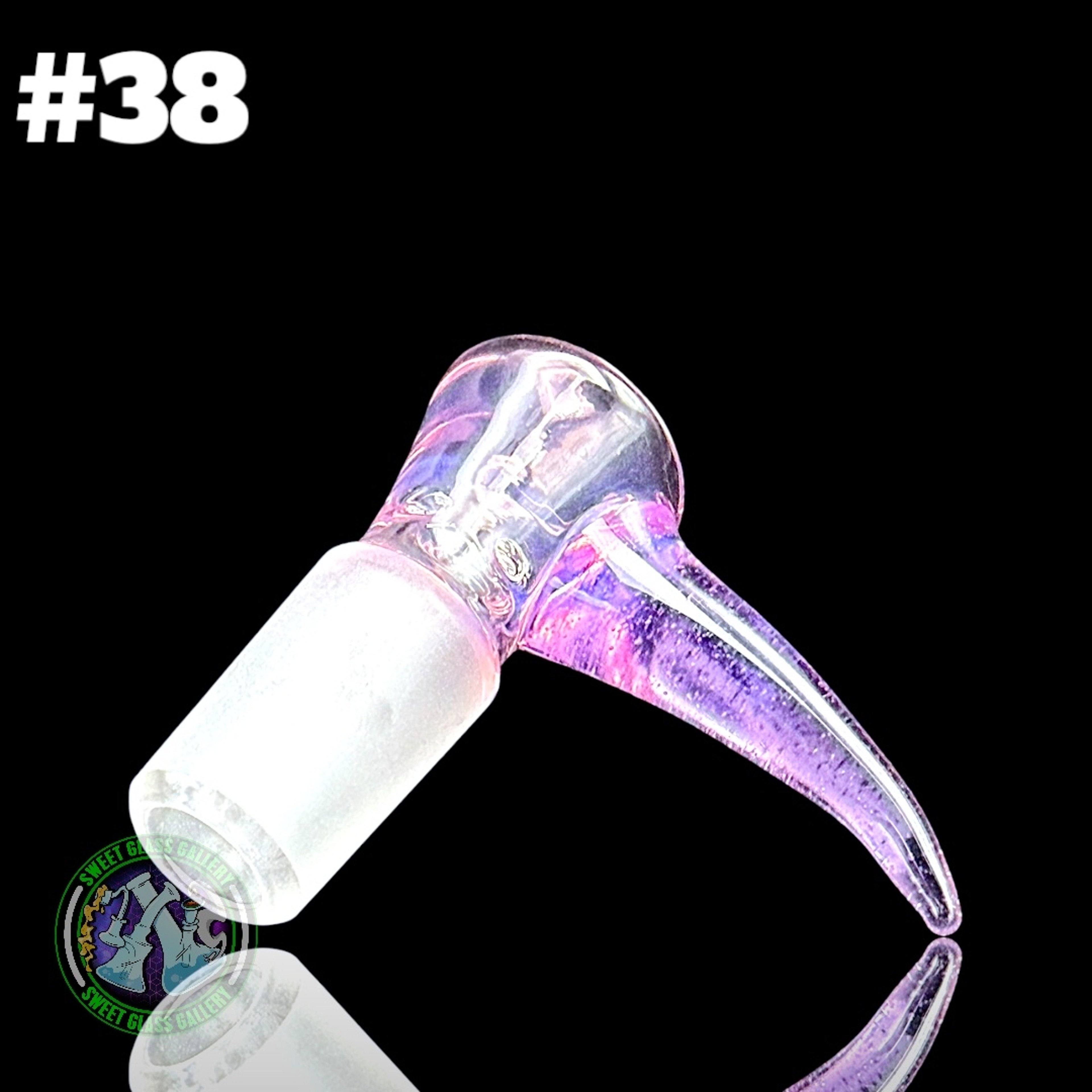 Preview pic of Algae - Bowl #38 - Horn 4-Hole 18mm