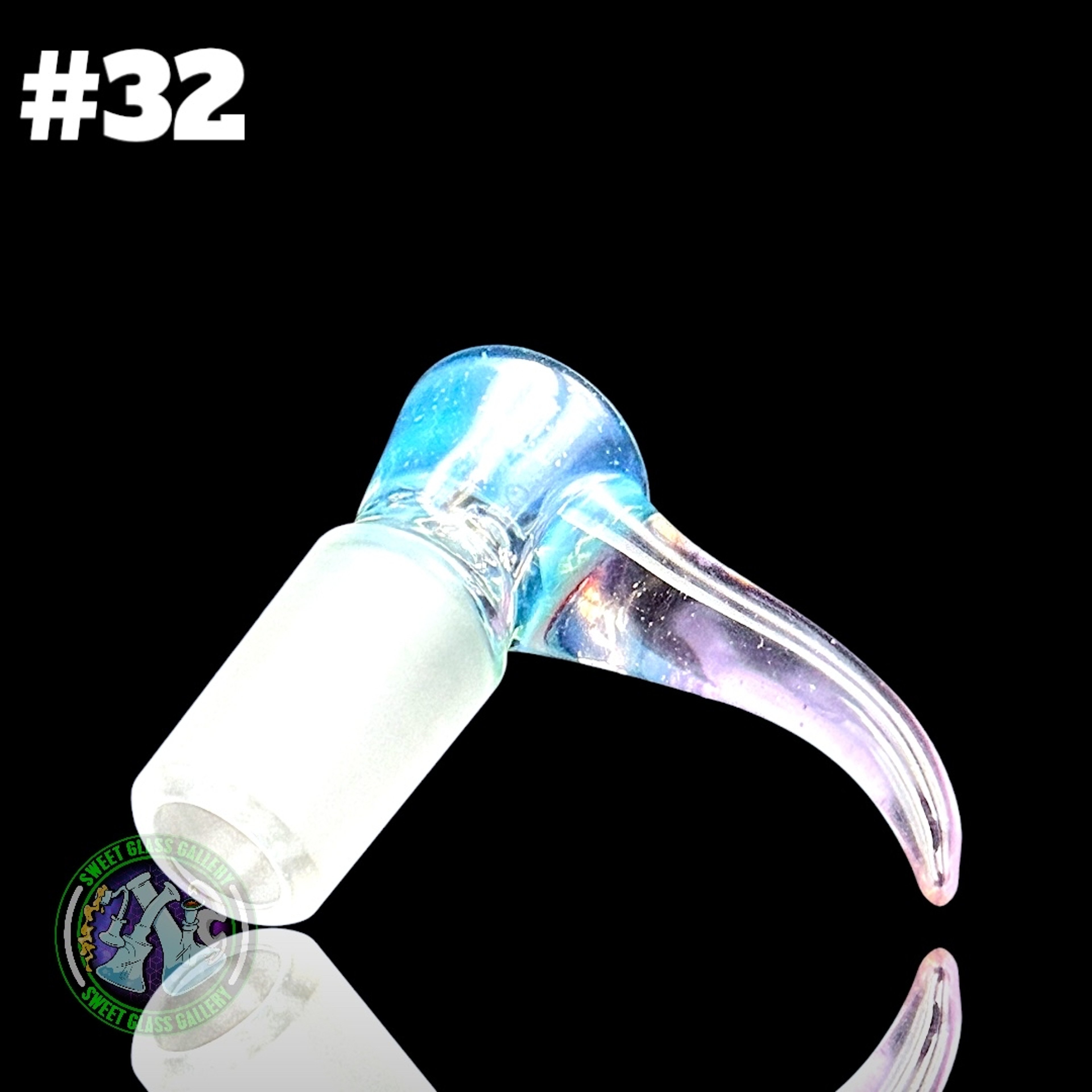 Preview pic of Algae - Bowl #32 - Horn 4-Hole 18mm