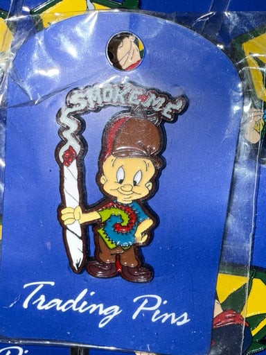 Preview pic of “ElmerBu dd” Trading Pin