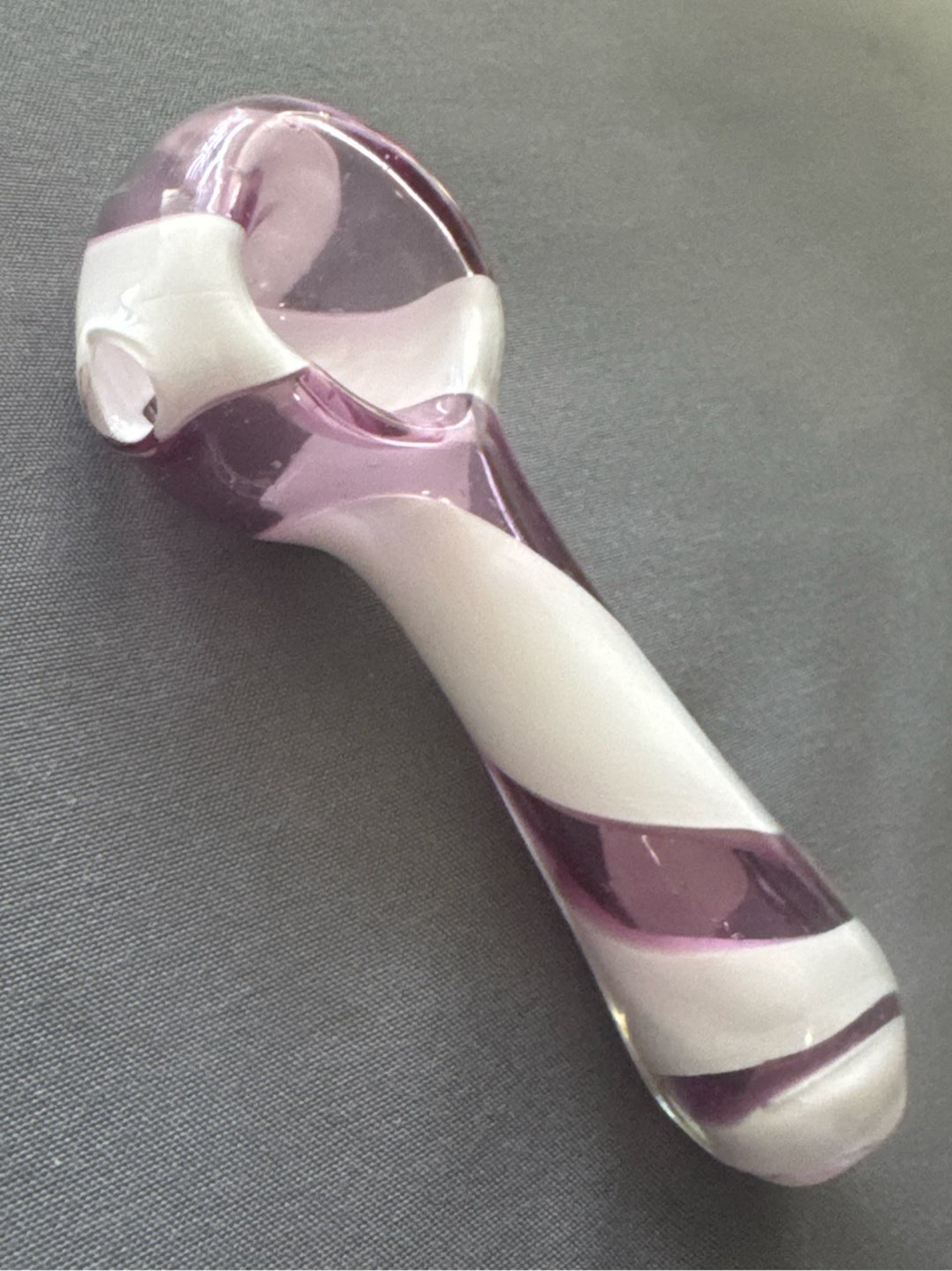 Preview pic of Greecy white twirl
