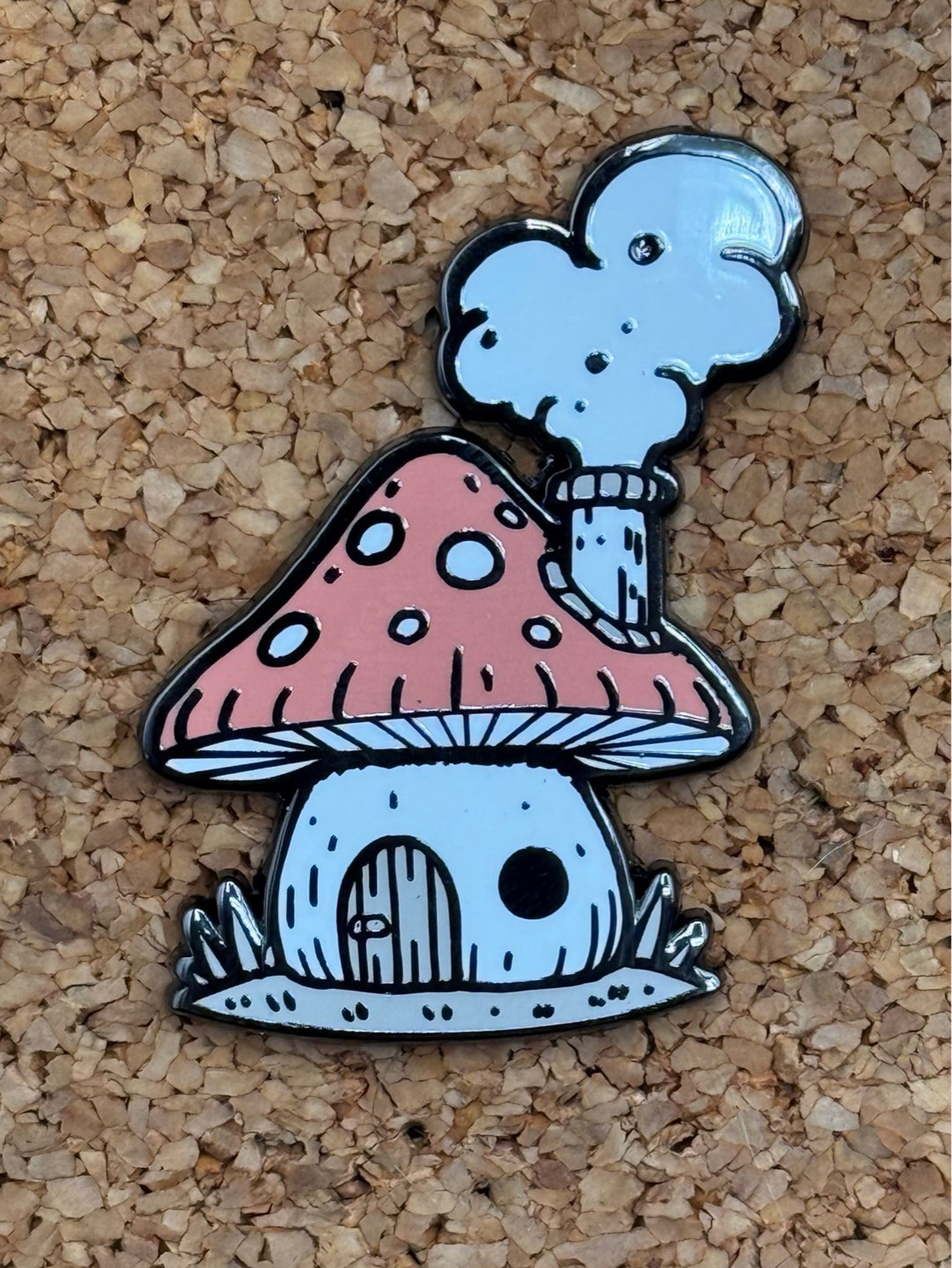 Preview pic of Mushroom cottage pin