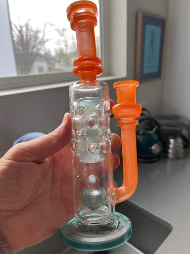 Preview pic of Red Tail Glass