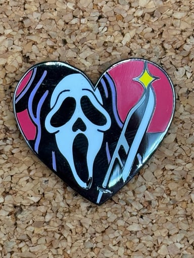 Preview pic of Scream heart pin