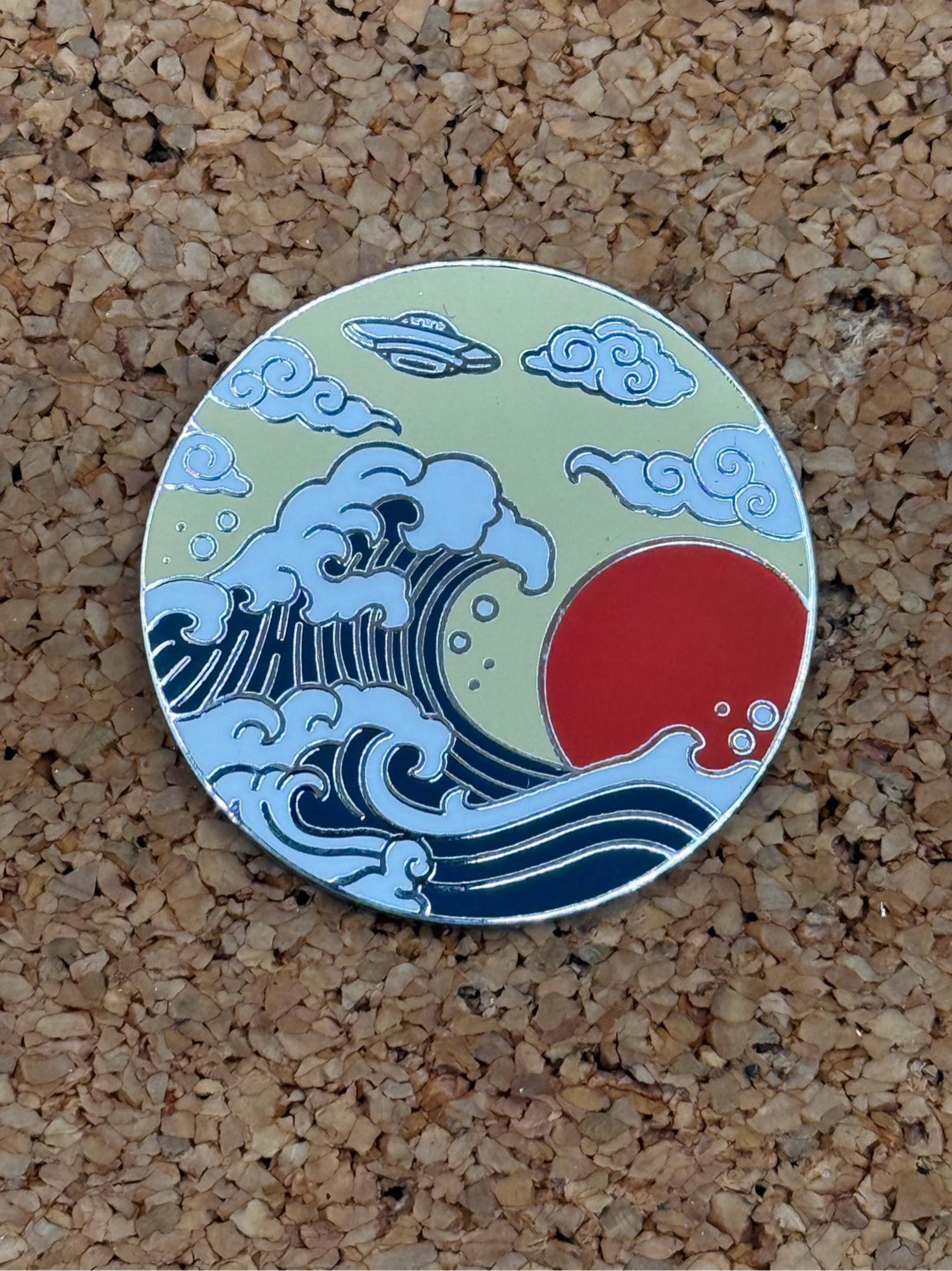 Preview pic of Alien tide pin