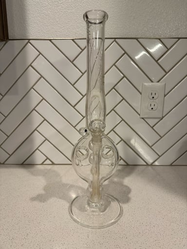 Preview pic of Swiss Perc full size bong