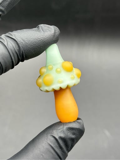 Preview pic of Mushroom pendant