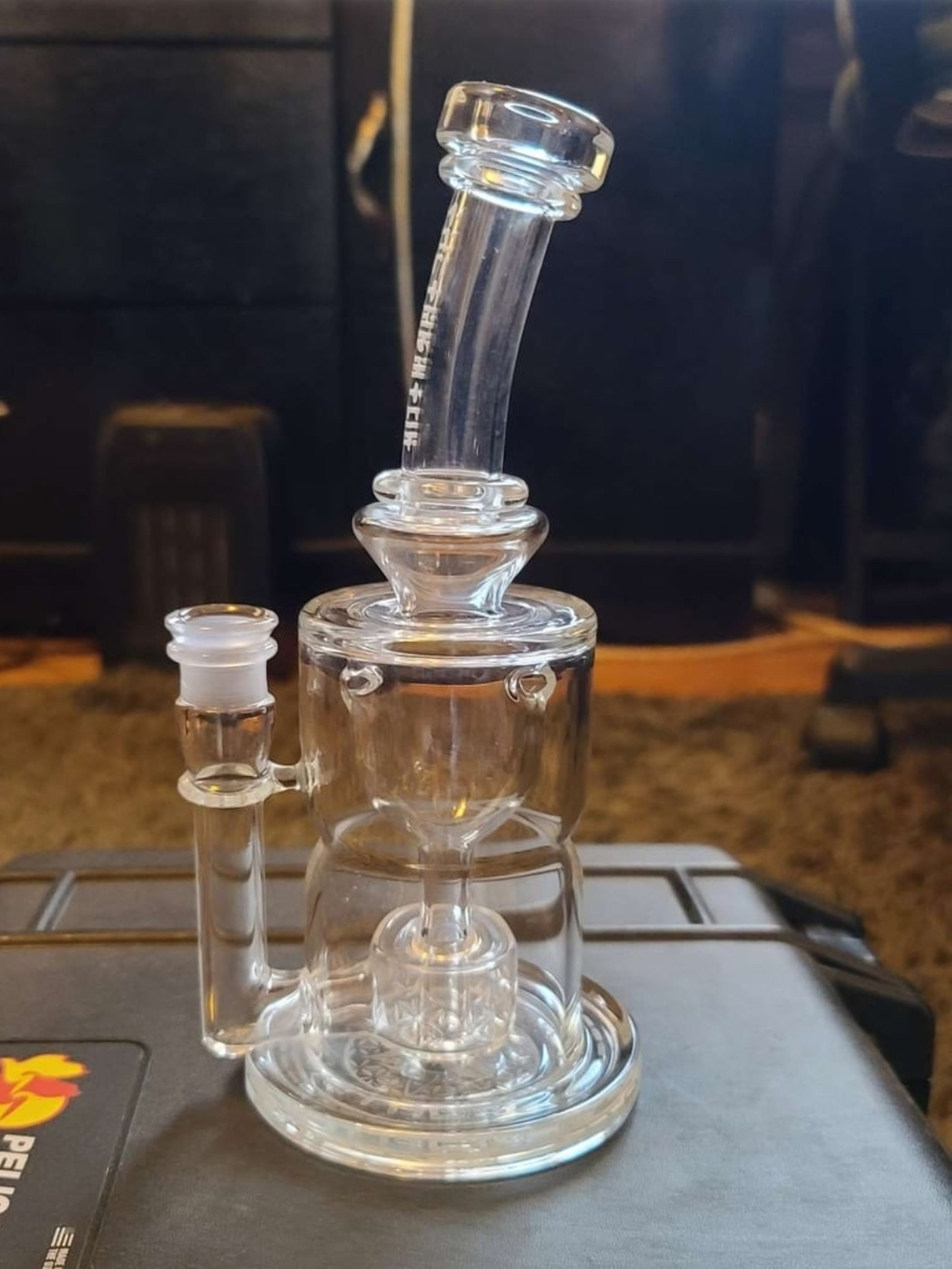 Preview pic of 1st Quality Torus Mothership Glass