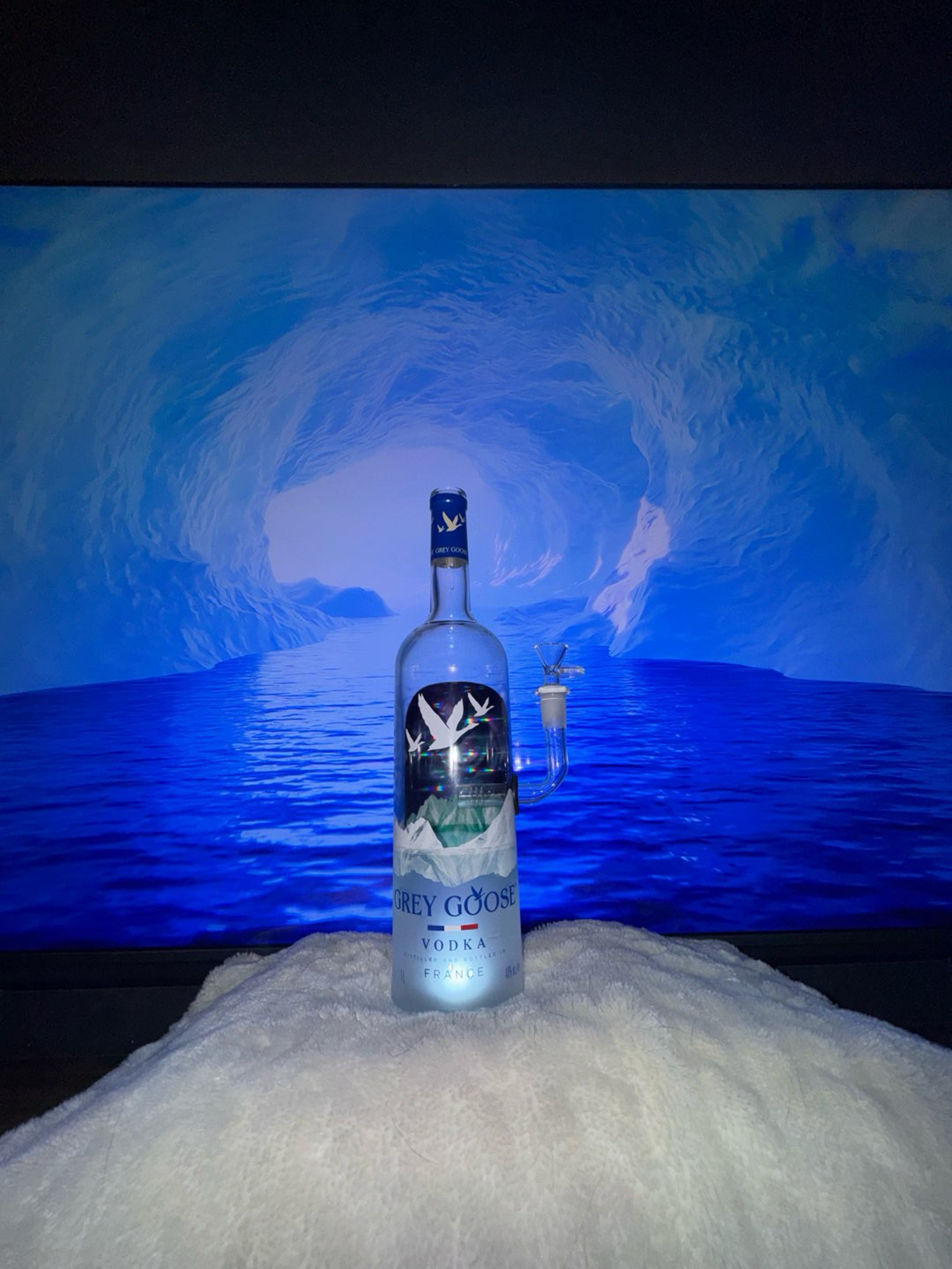 Preview pic of Grey Goose x Northern Lights bottle bong