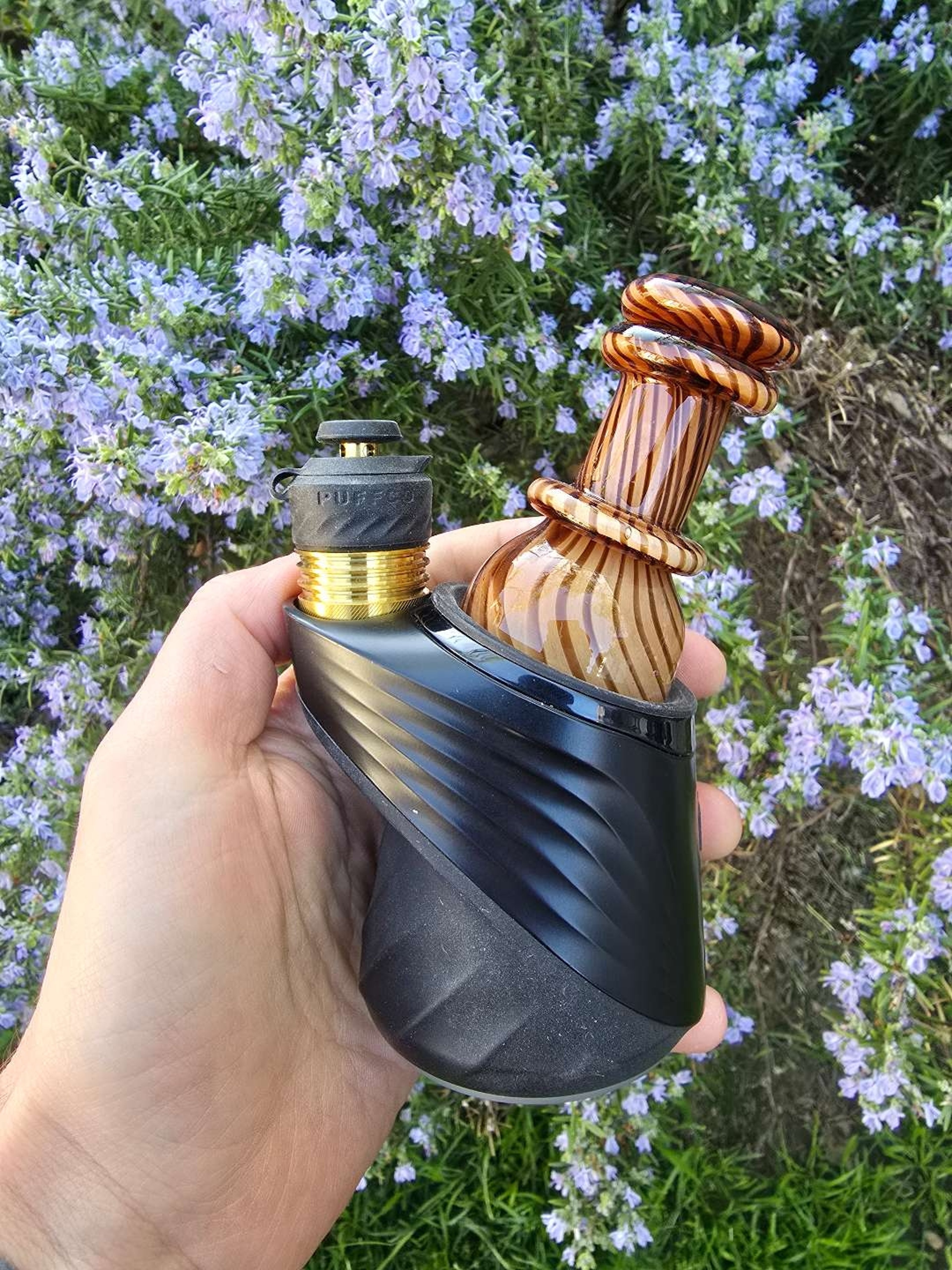 Preview pic of Woodgrain puffco dry top