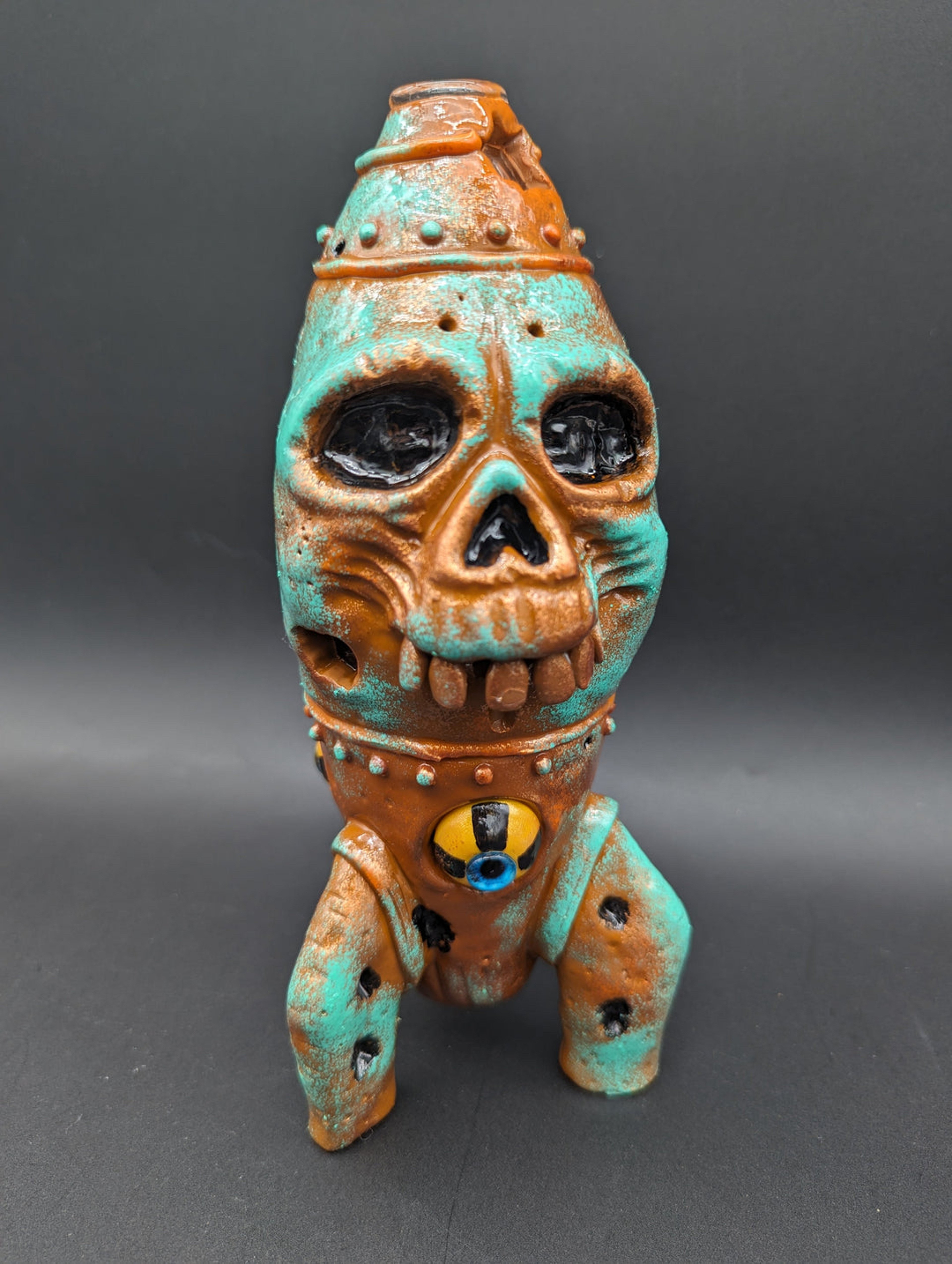 Preview pic of RADIOACTIVE SKULL ROCKET BONG / RIG