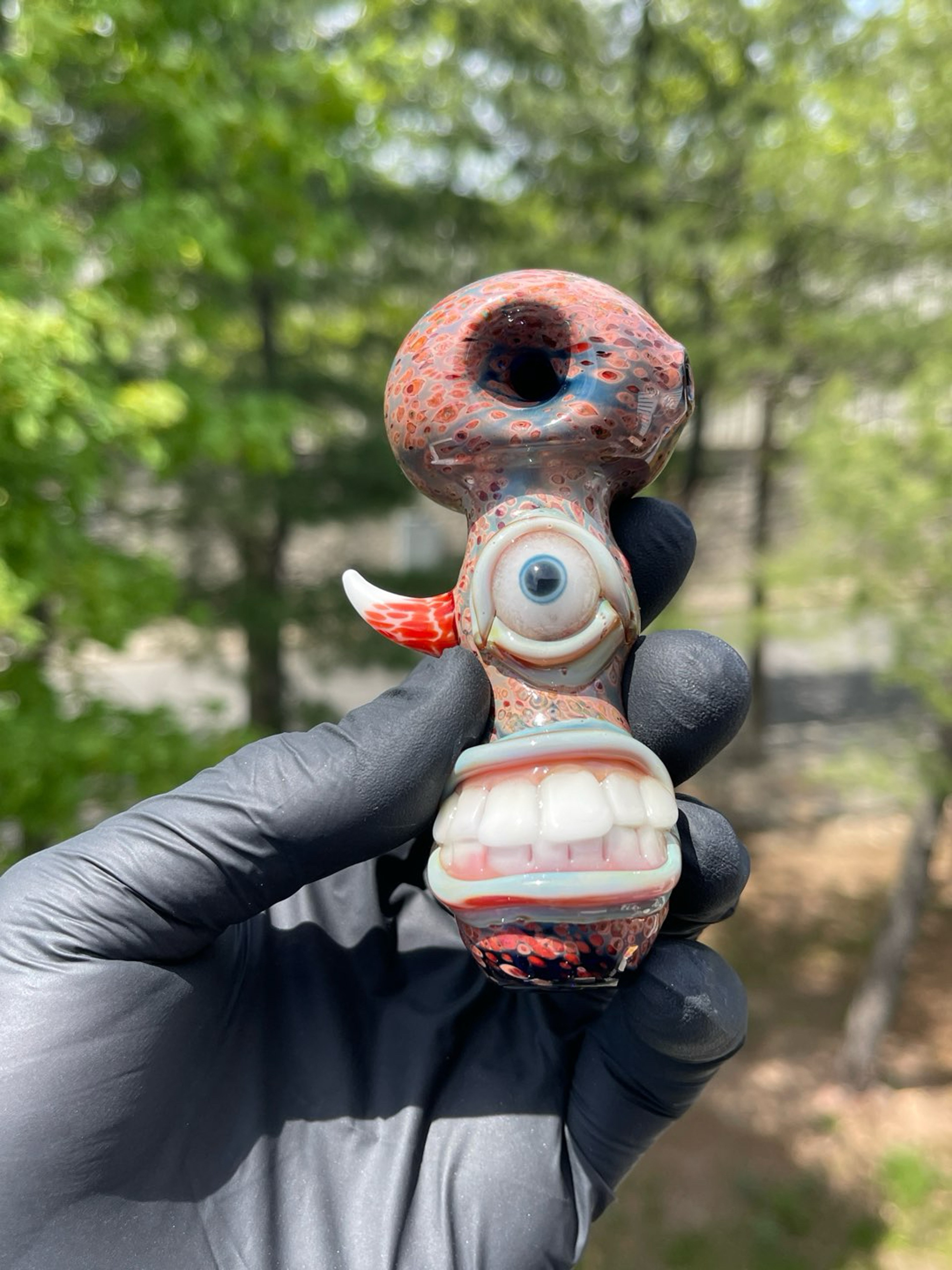 Preview pic of Glow in the Dark Cyclops Spoon