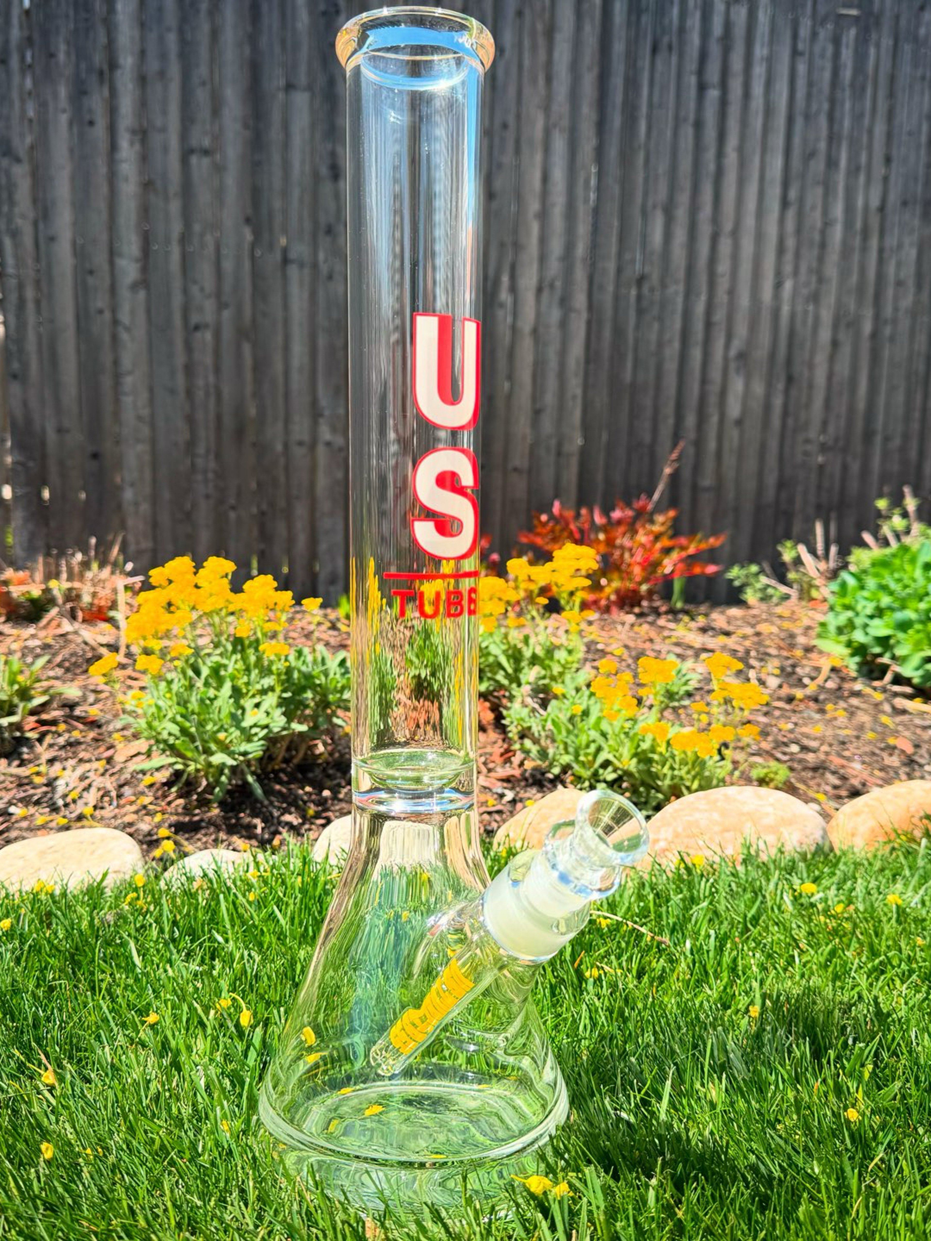 Preview pic of 🇺🇸US TUBES BEAKER 16" TALL🇺🇸