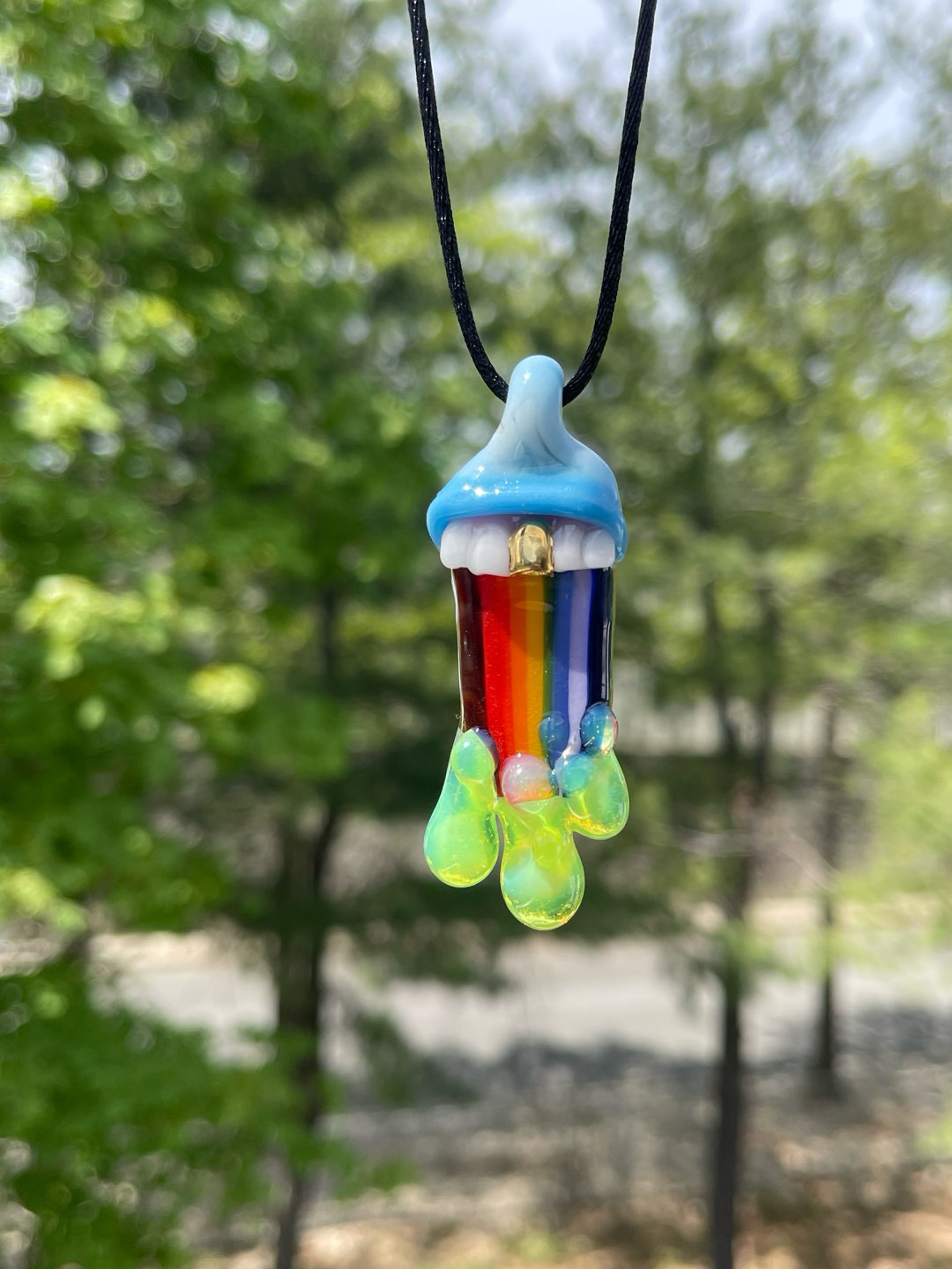 Preview pic of Green Drippy Rainbow Pendant W/ Gold tooth