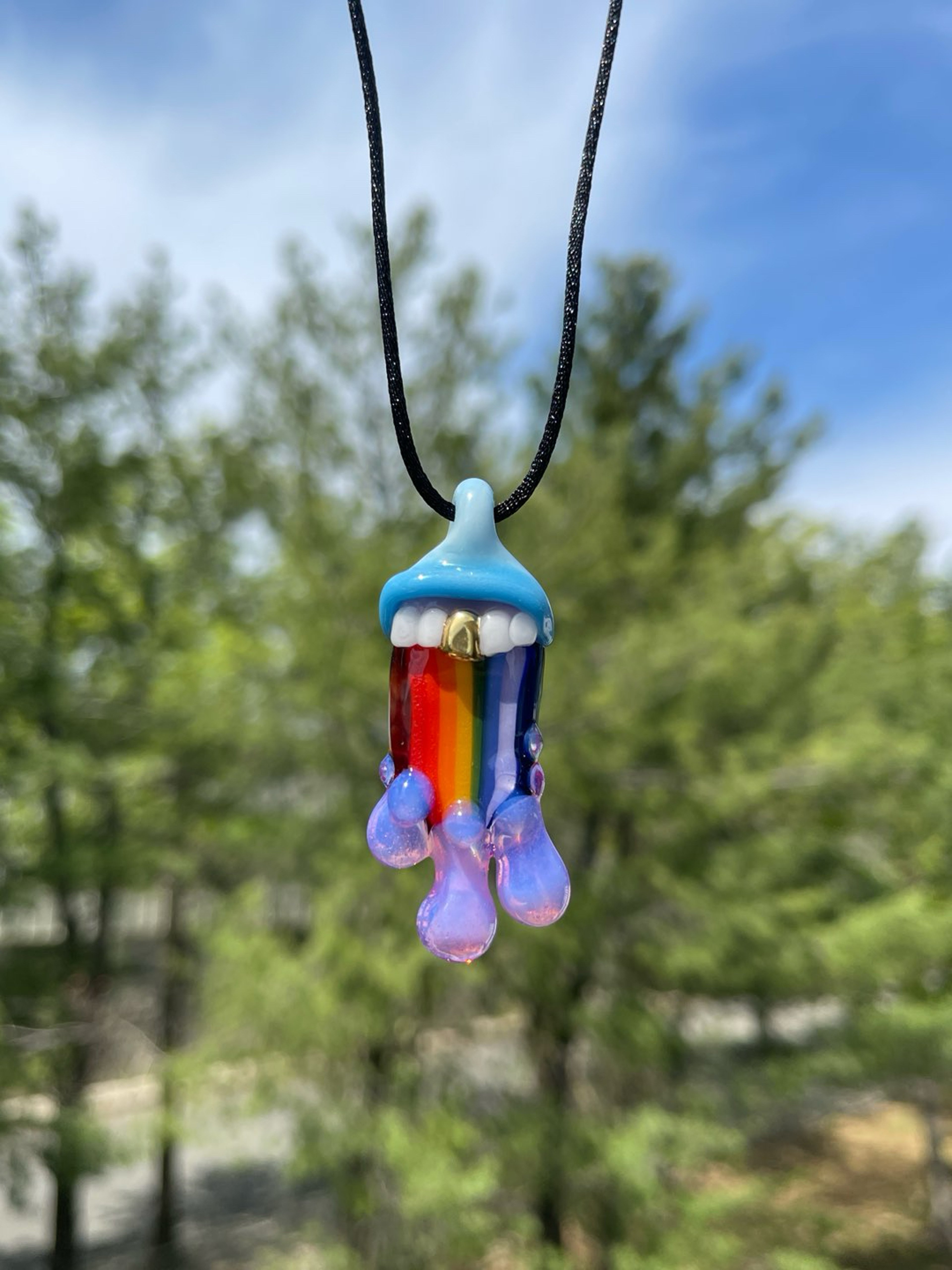 2” Rainbow Pendant W/ Gold Tooth image 0