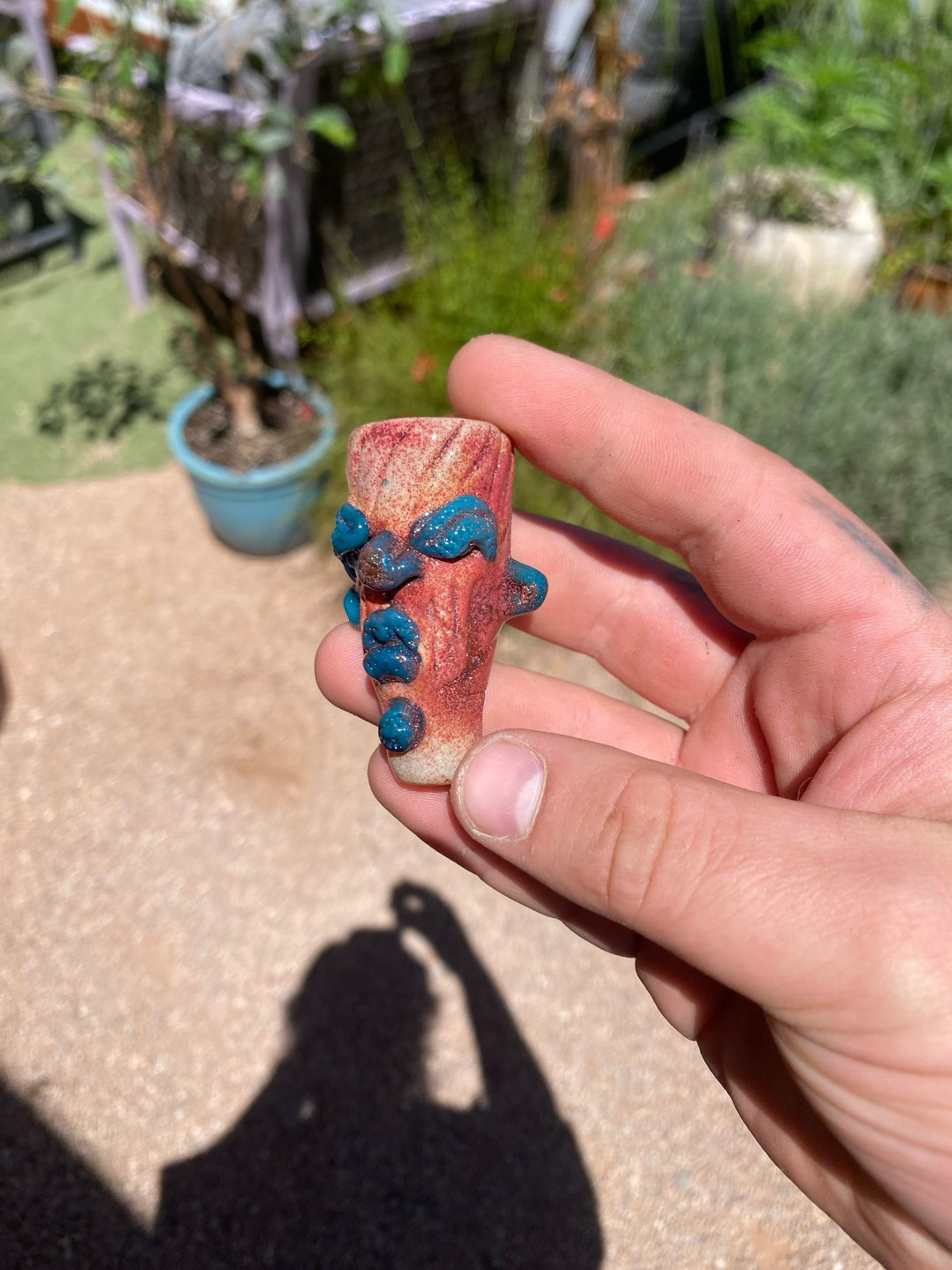 Blue man short face chillum image 0