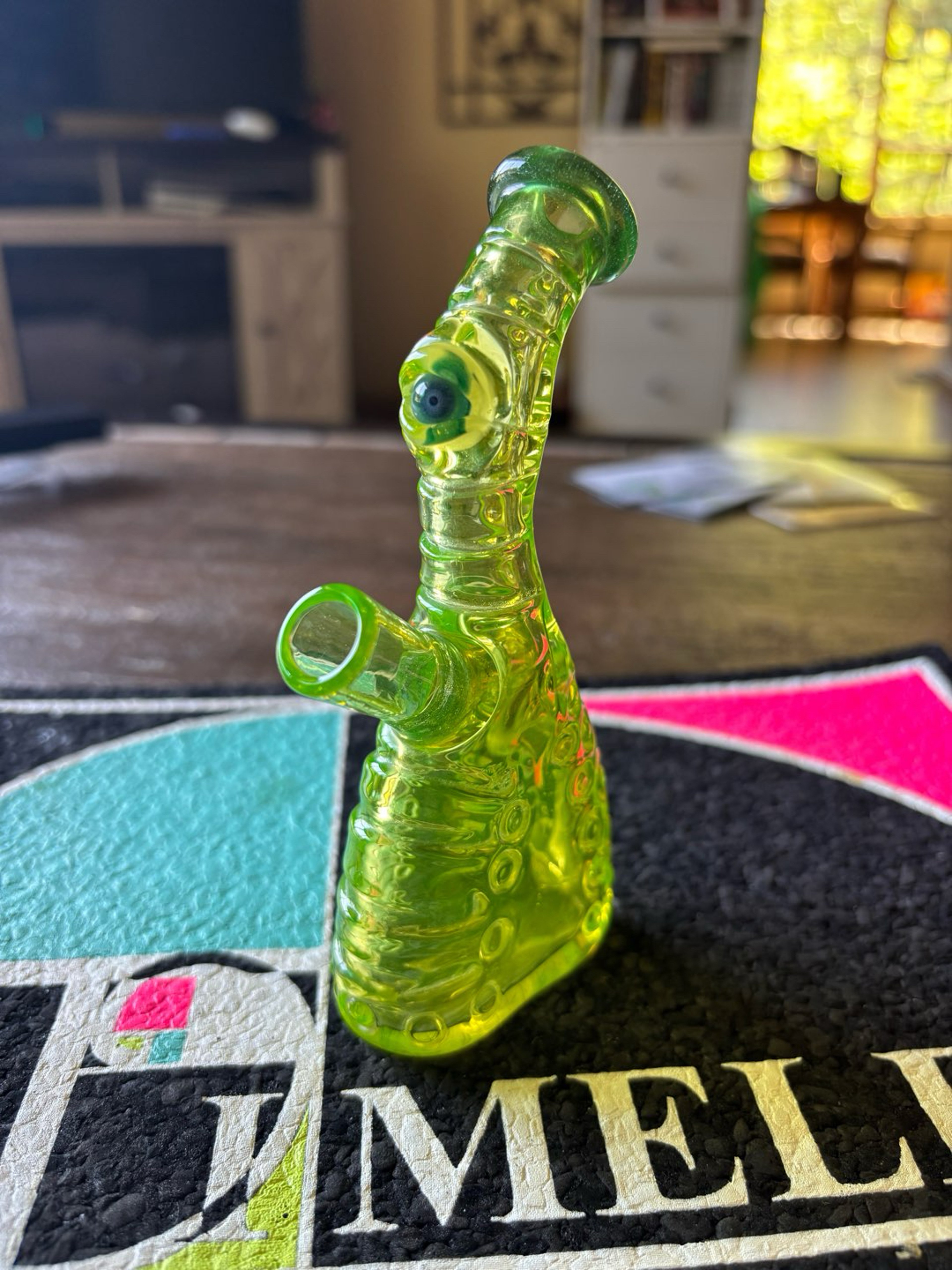 Preview pic of Salt rip flask full uv