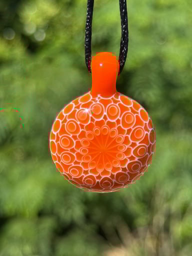 Preview pic of Olour Dotstack Pendant