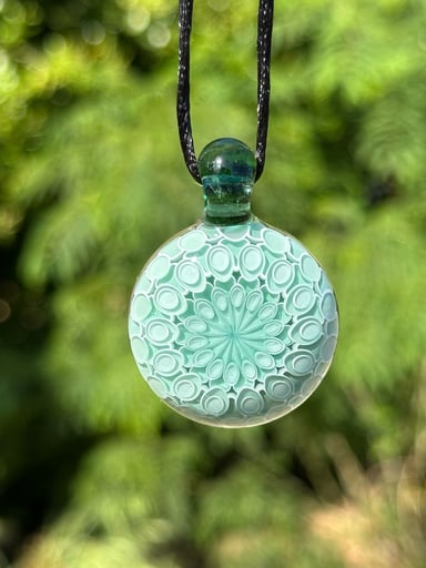 Preview pic of Olour Dotstack Pendant