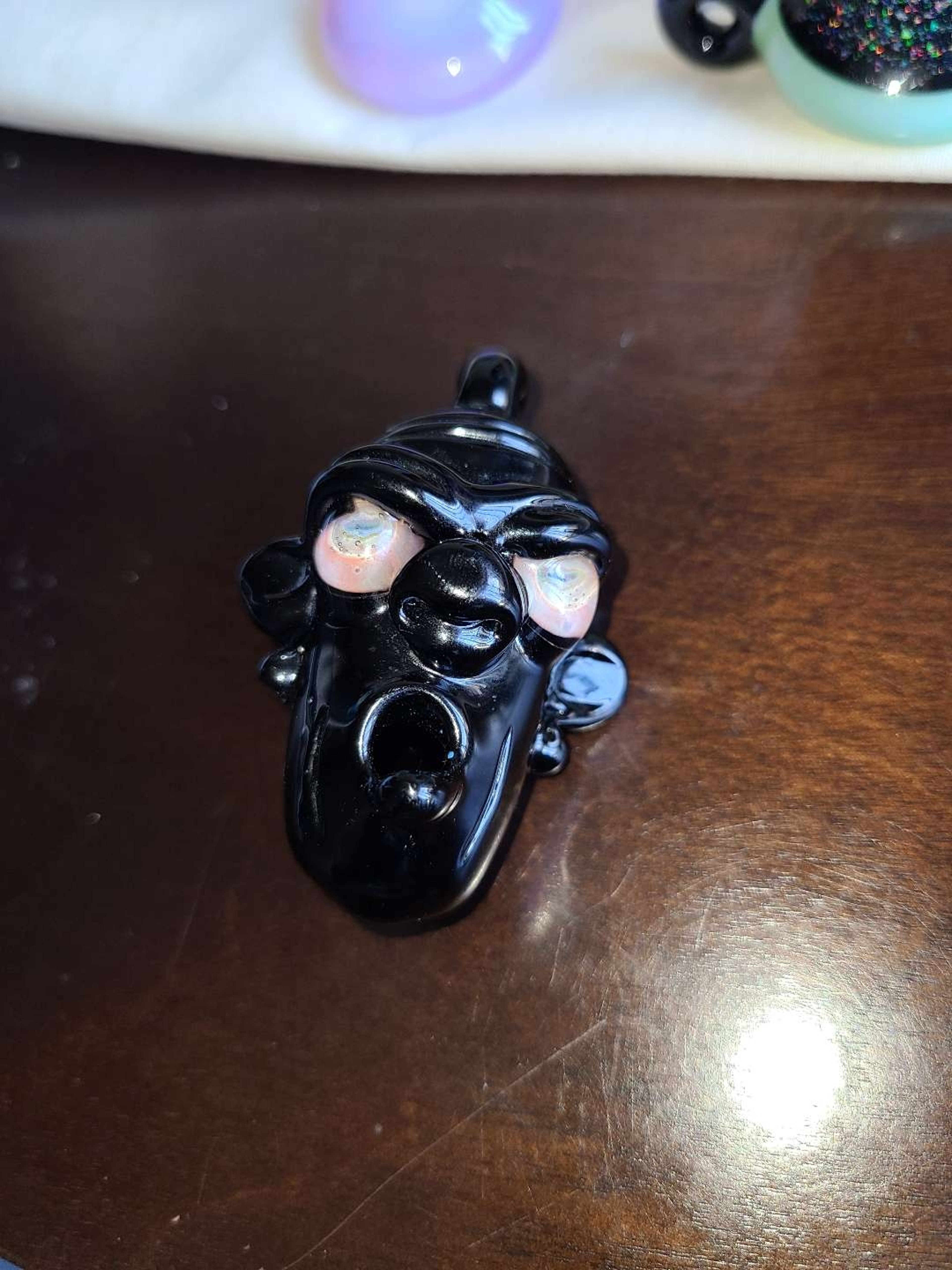 Preview pic of Cima head pendant