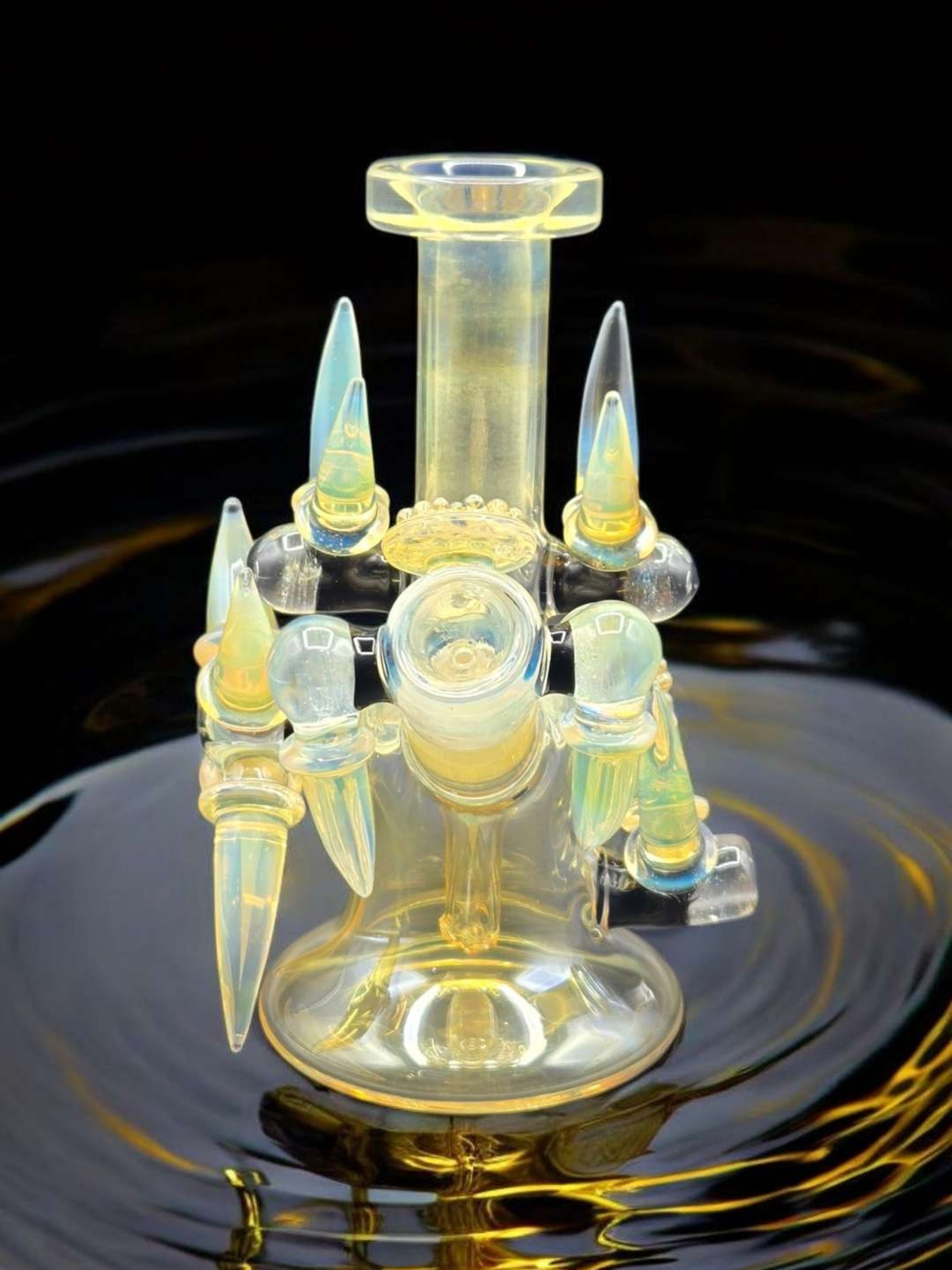 Preview pic of Custom glass rig spikes with gold color way