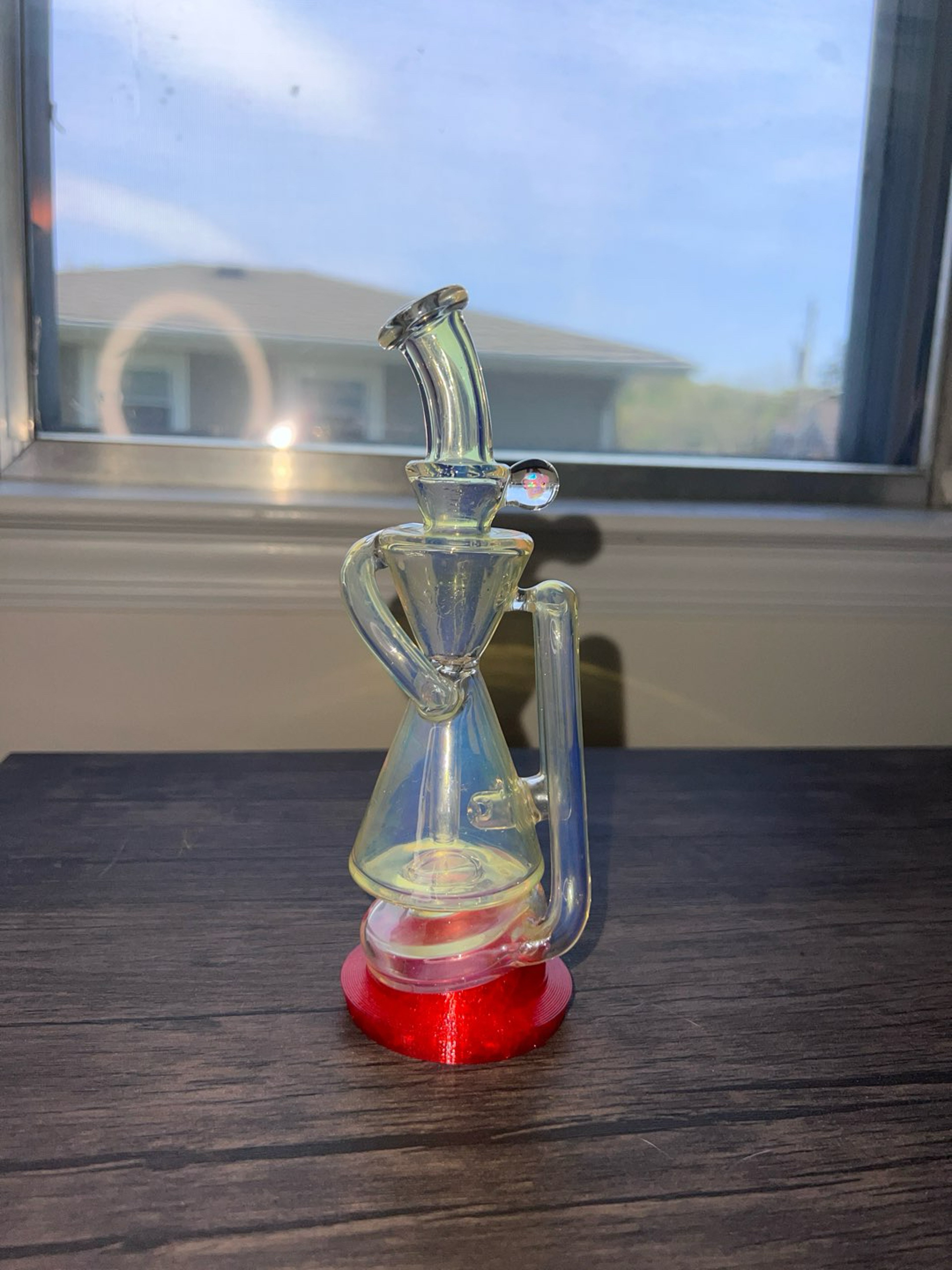 Preview pic of Fumed Puffco Peak recycler with opal