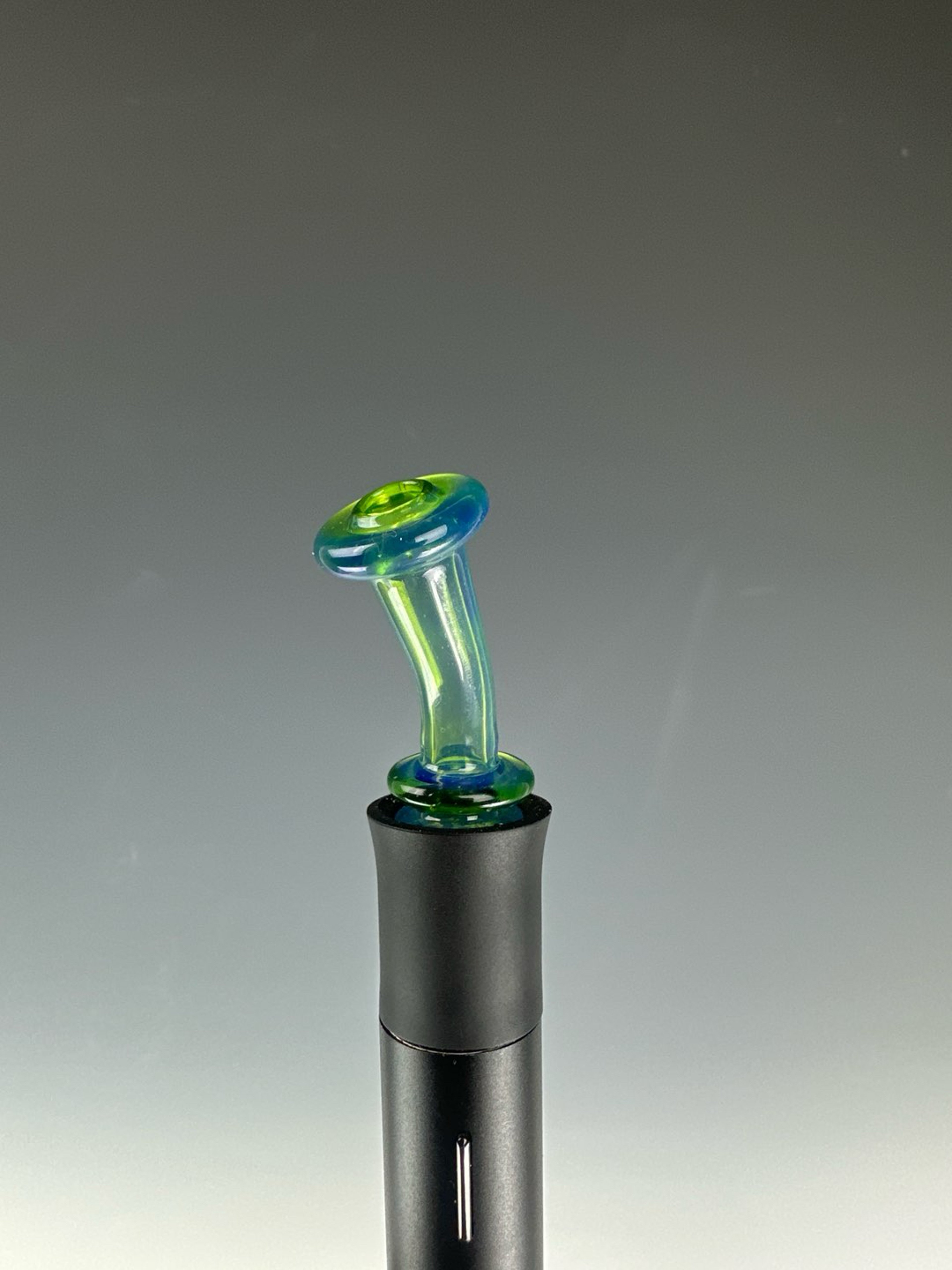 Preview pic of pivot mouthpice spinner top , silver fume + pearl