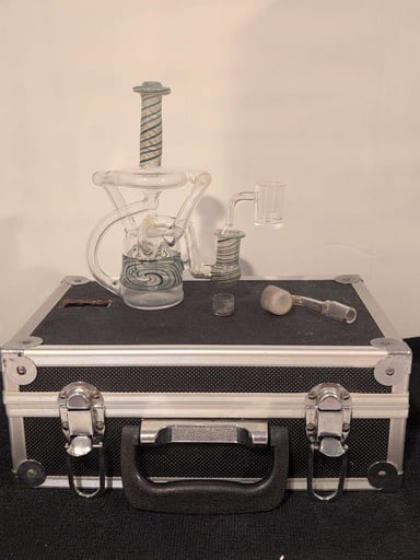 Preview pic of Recycler made by street glass