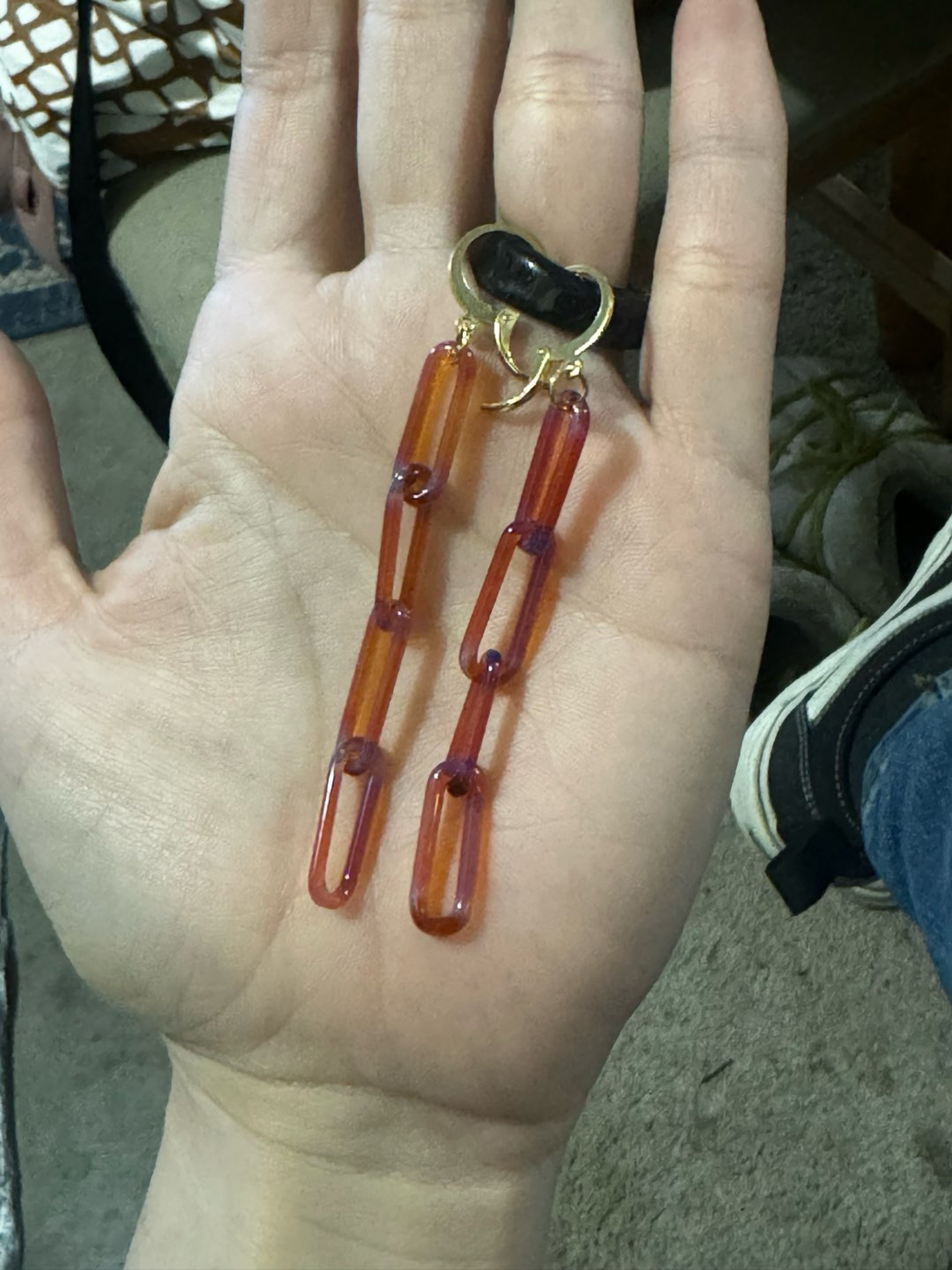Preview pic of Chain link earrings