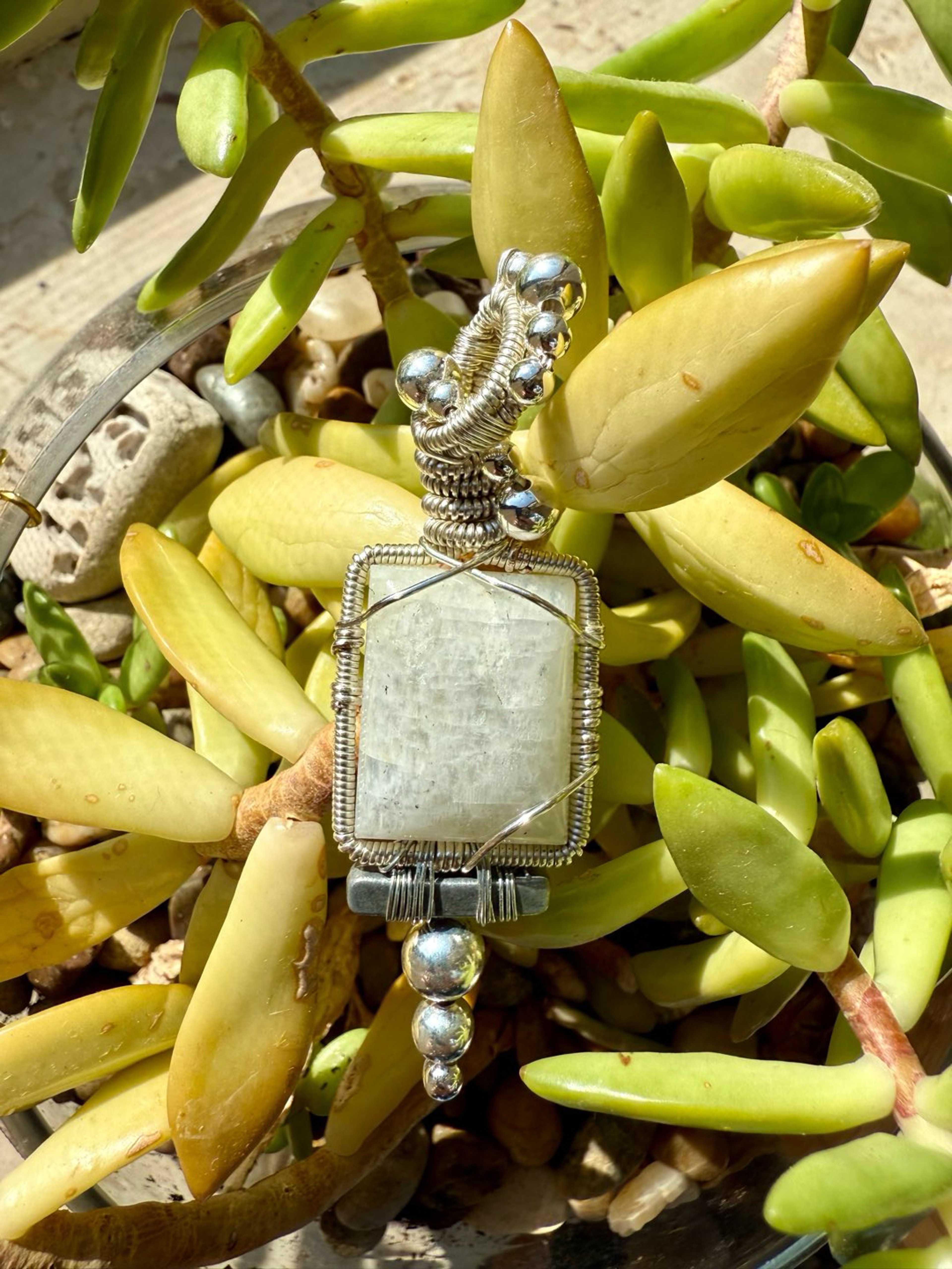 Preview pic of Moonstone Wire Wrap Pendy